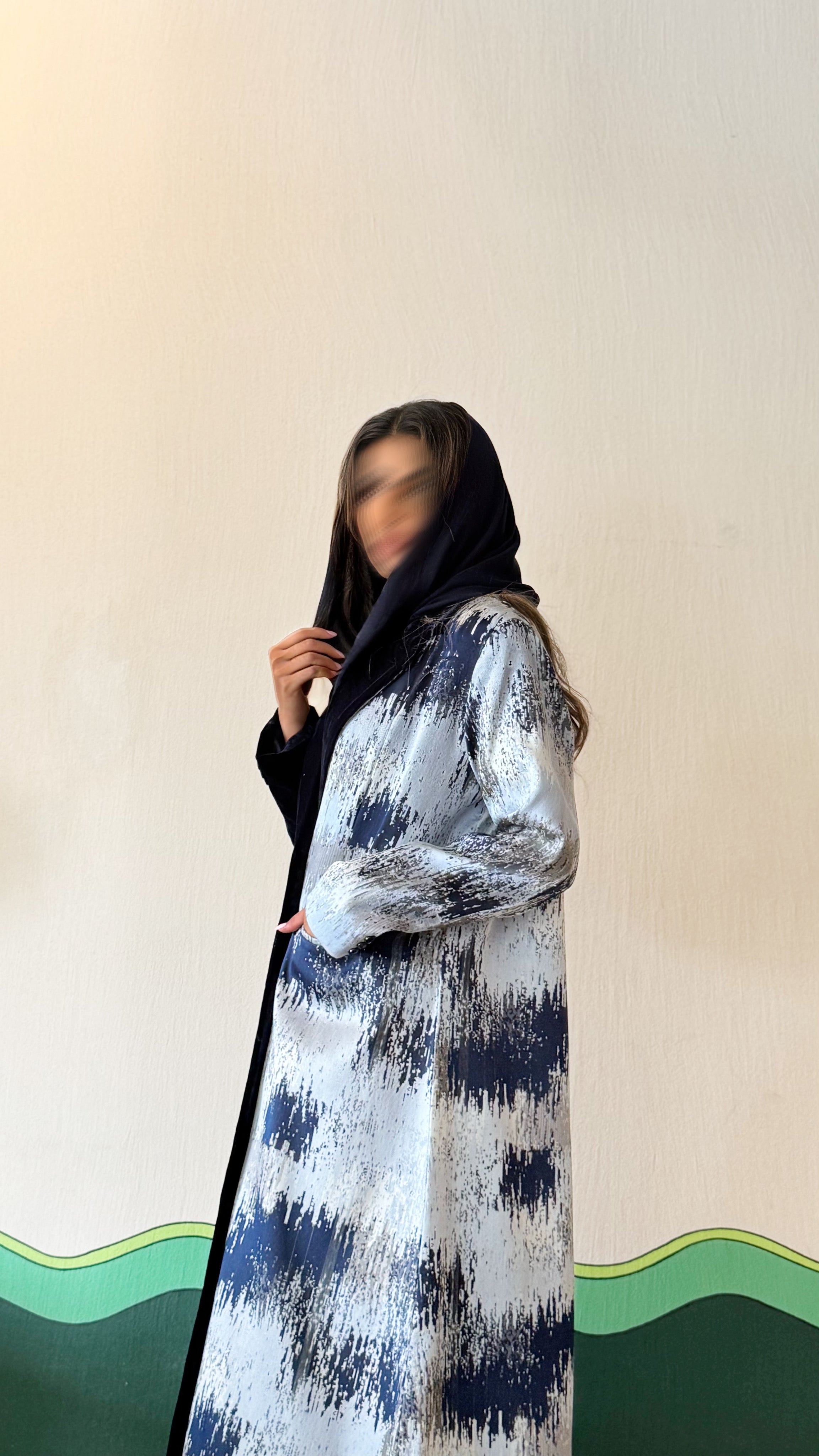 MW1760 - عباية بليزر بخامتين المخمل والجاكار - Aya