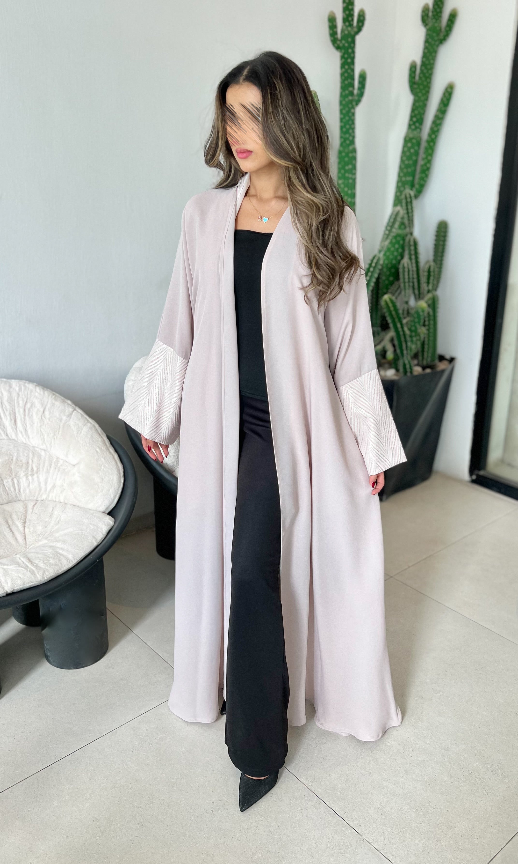 MW645 - Light Crepe Standing with Jacquard Half-Cloche
