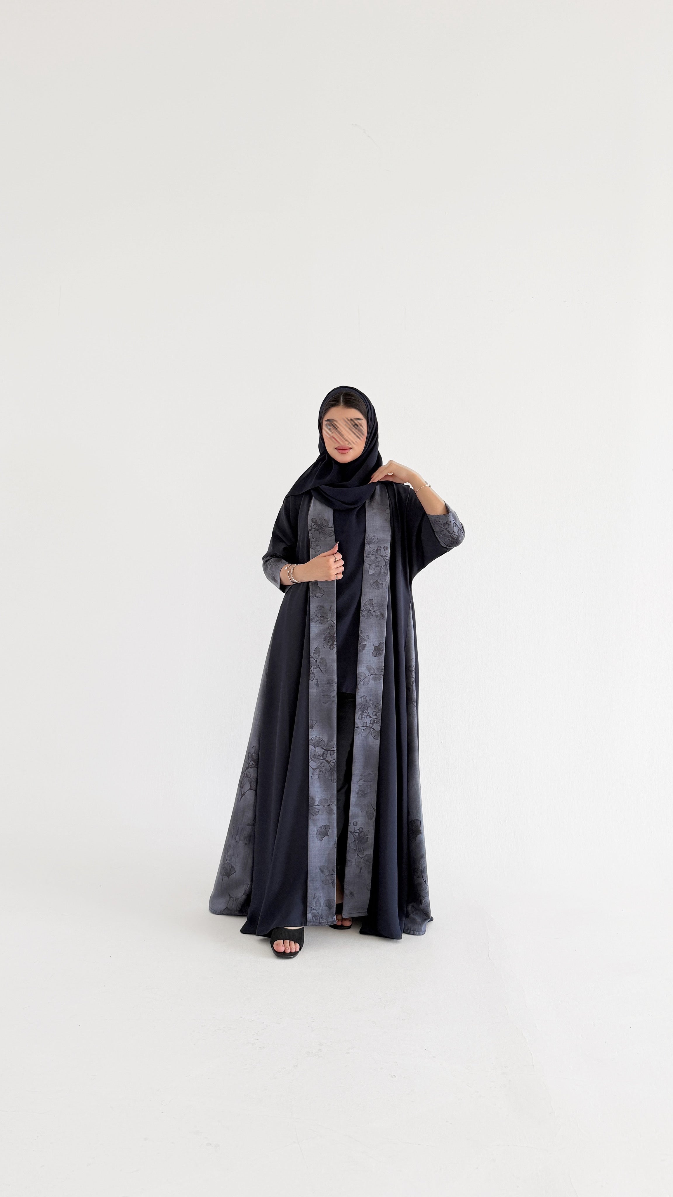 MW2112 - عباية كريب بقصة نص كلوش عصرية - Aya