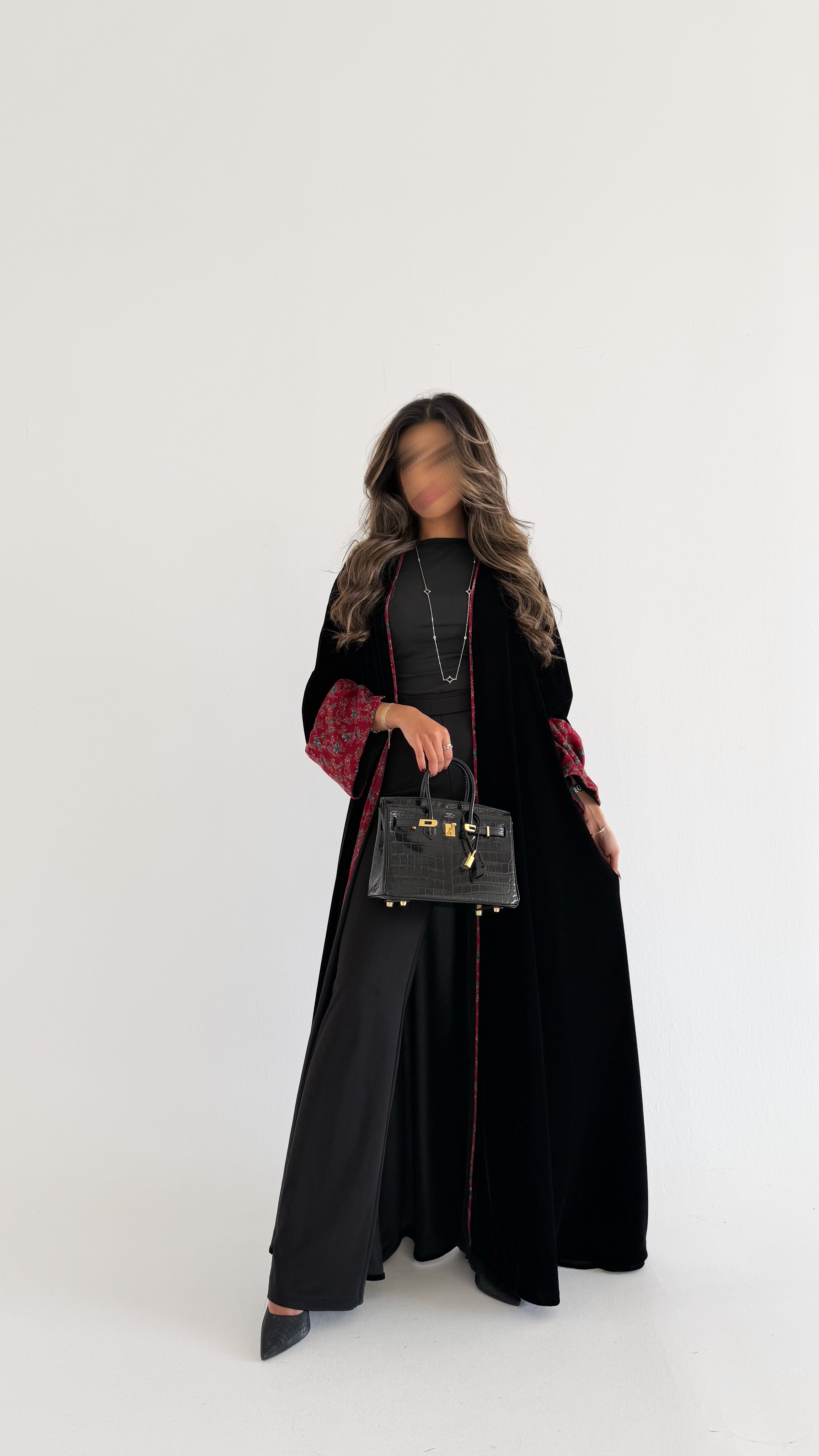 MWT705 - عباية مخمل مع تدخيلة كشميري أحمر | Velvet abaya with Red Kashmiri - Aya