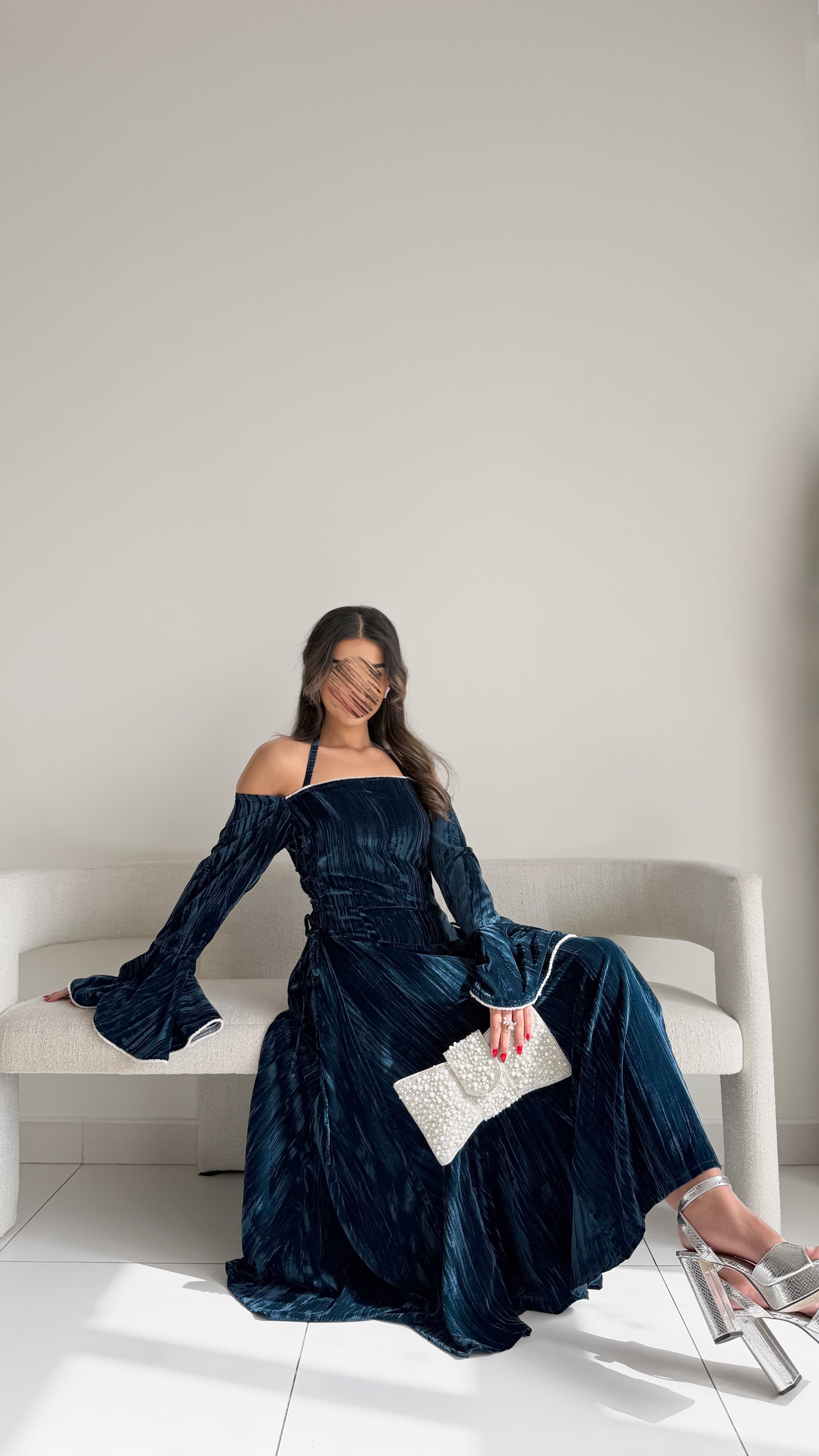 MWJ011 - جلابية مخمل مكسر بتفاصيل كلفة متقنة لإطلالة مميزة - Aya