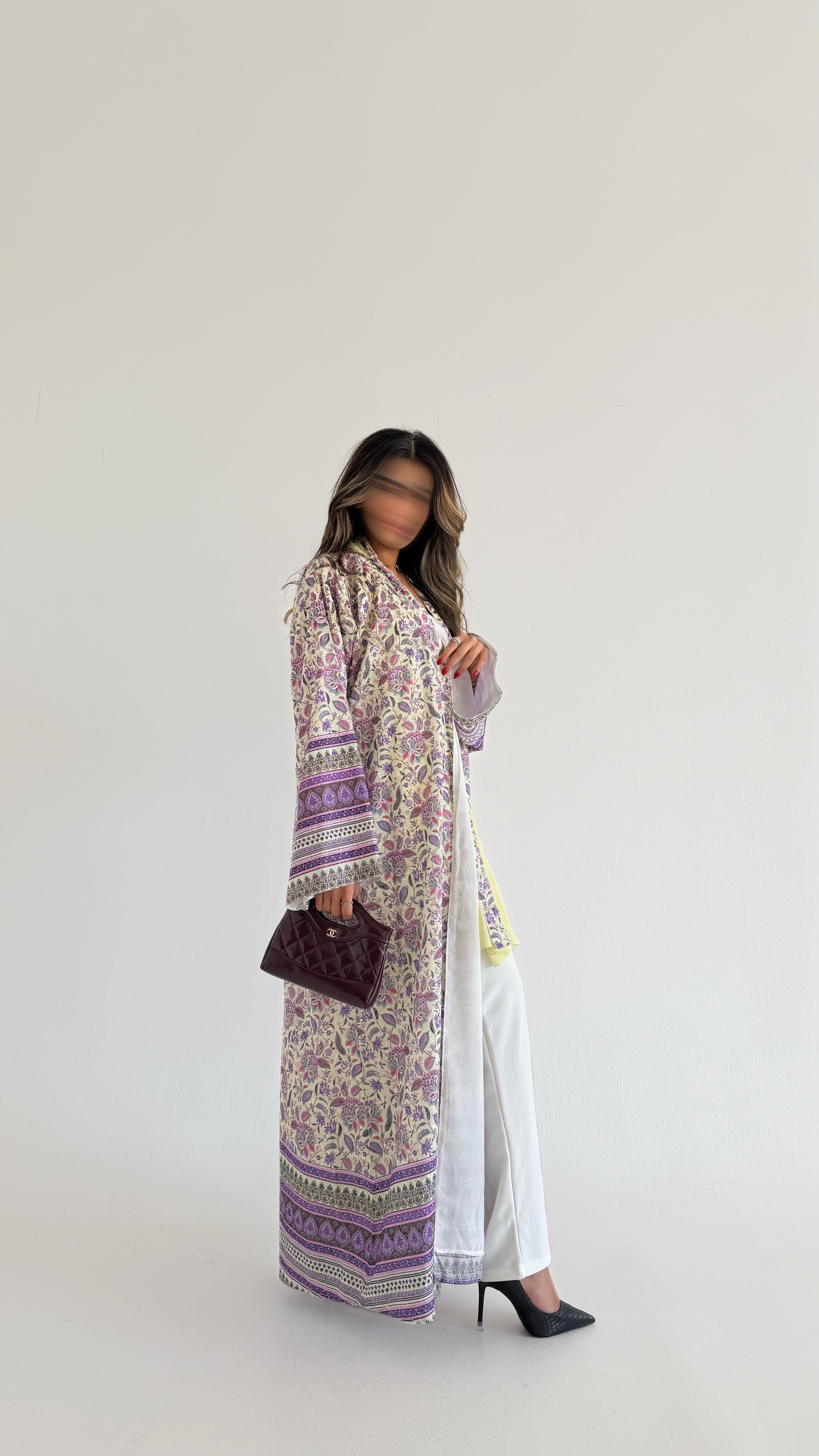 MW645 - Light Crepe Standing with Jacquard Half-Cloche