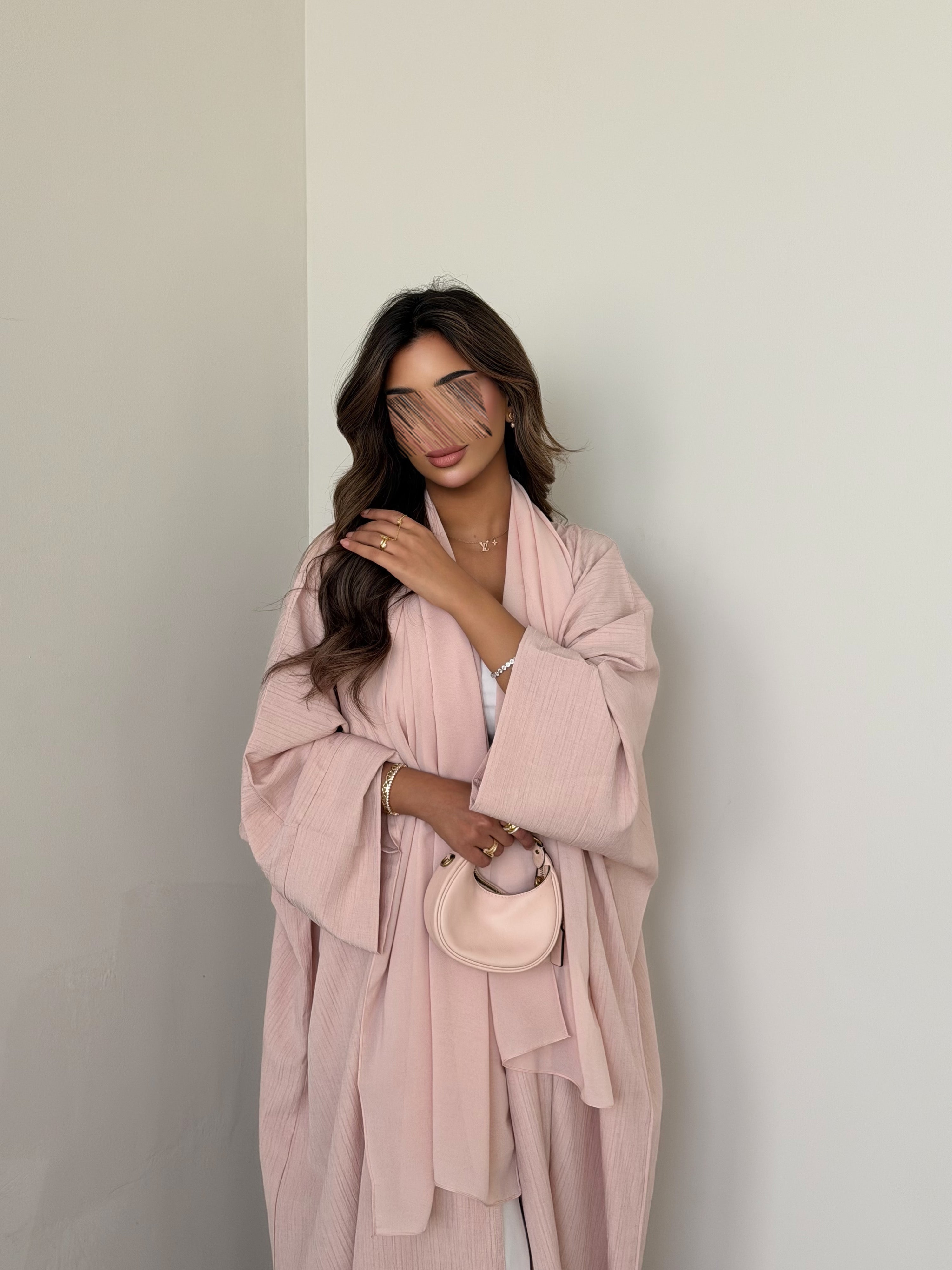 MWT5040 - قماش كريب وردي قصة نص بشت - Aya