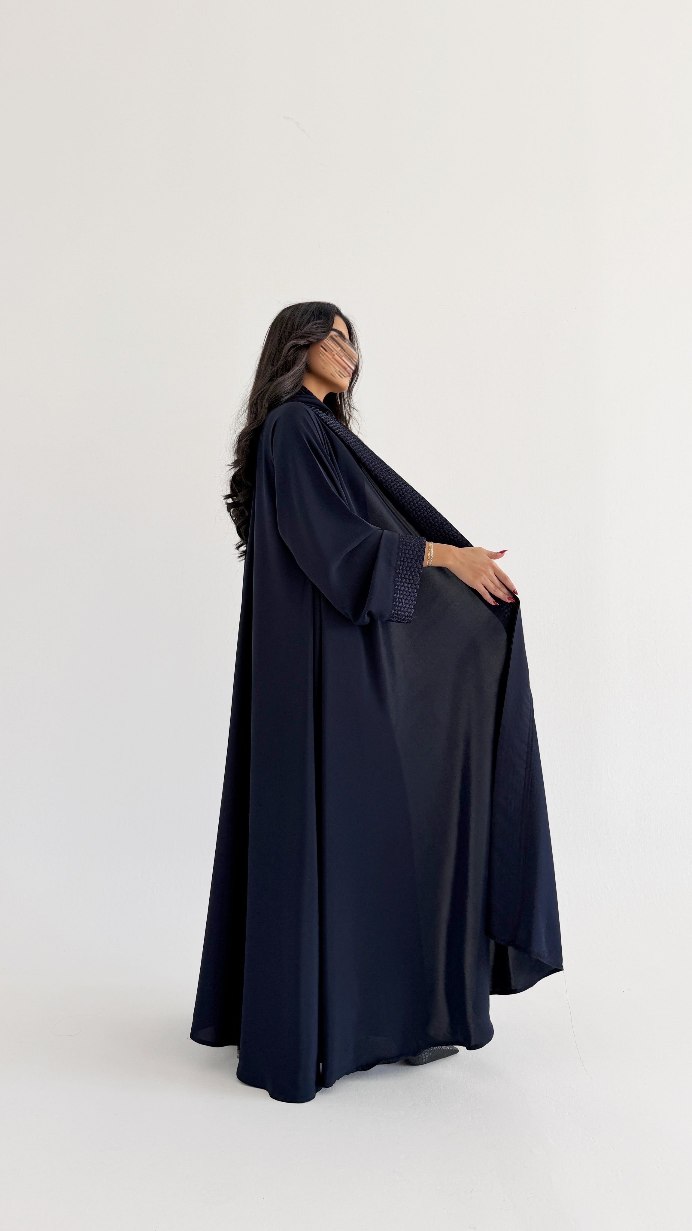 MW2024 - عباية بتطريز بالامام والاكمام - Aya