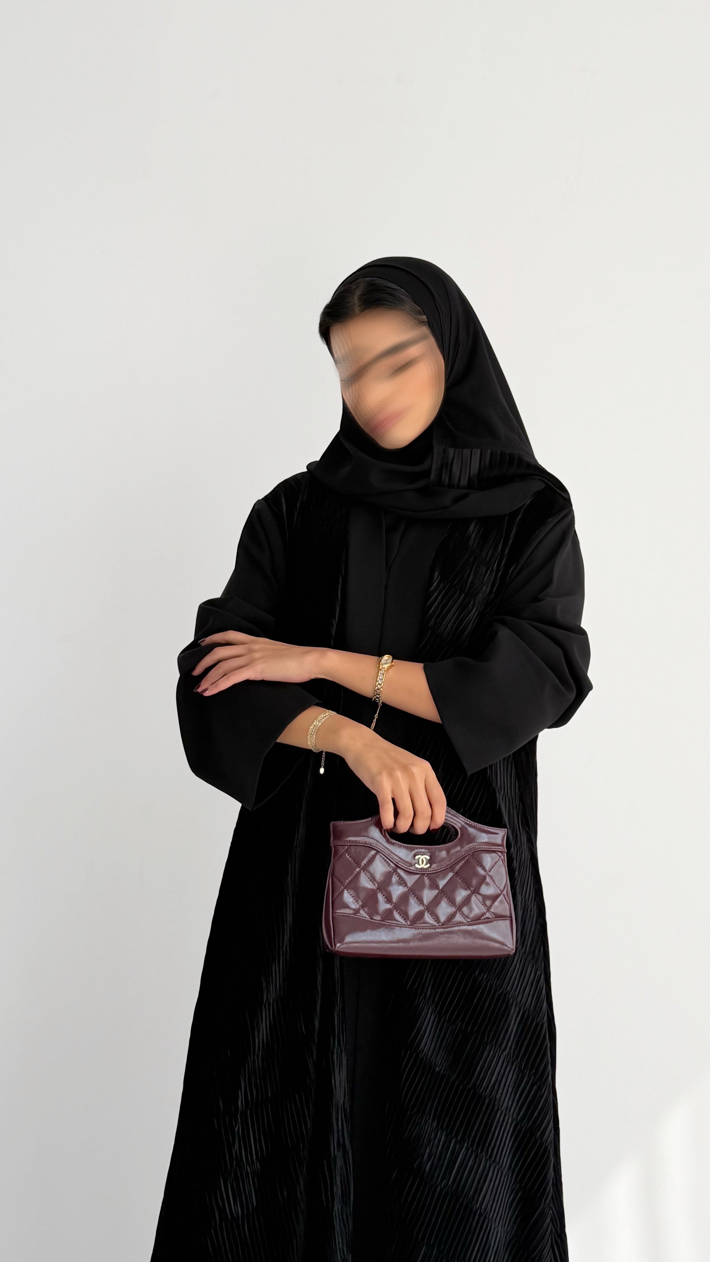 MW645 - Light Crepe Standing with Jacquard Half-Cloche