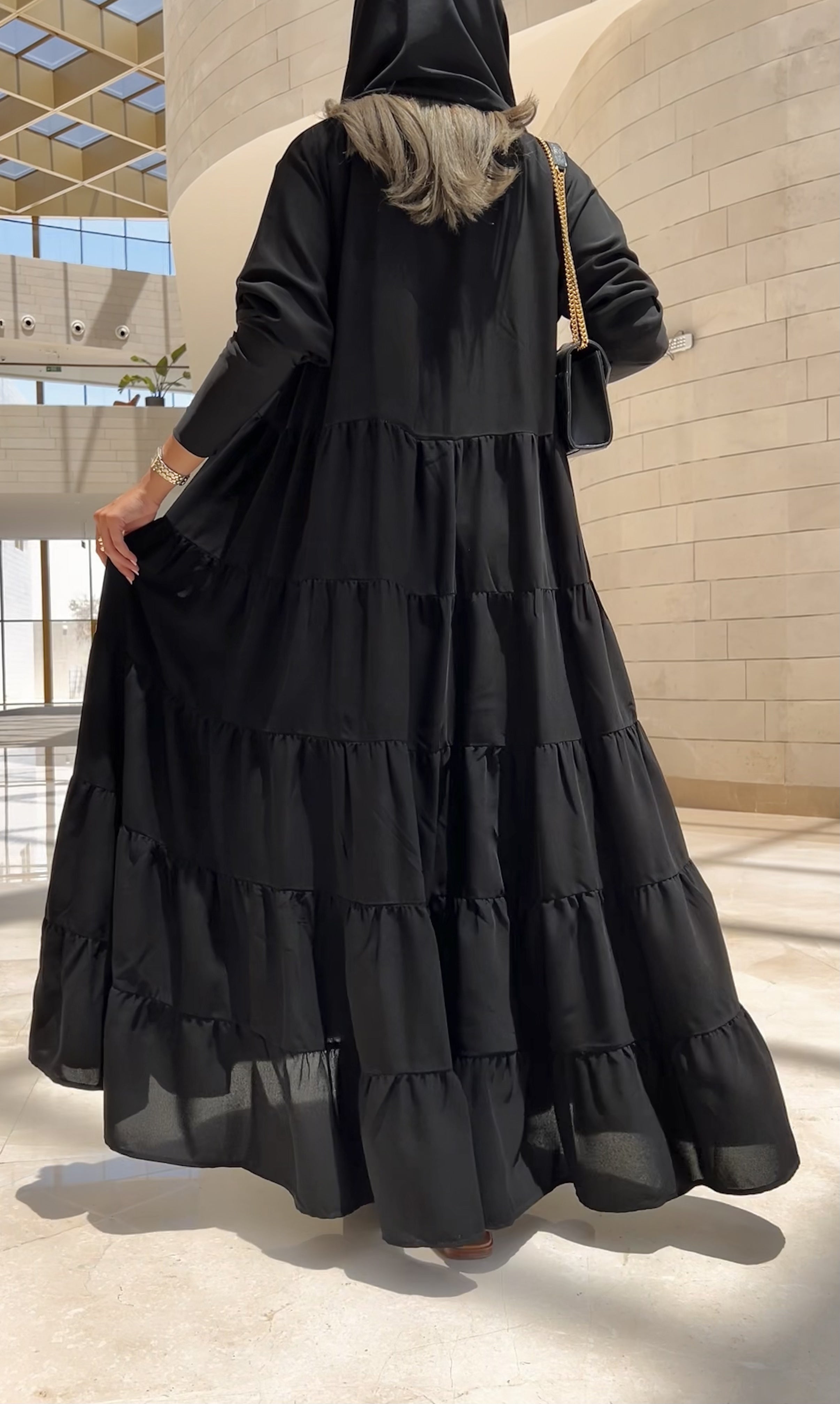 MW645 - Light Crepe Standing with Jacquard Half-Cloche