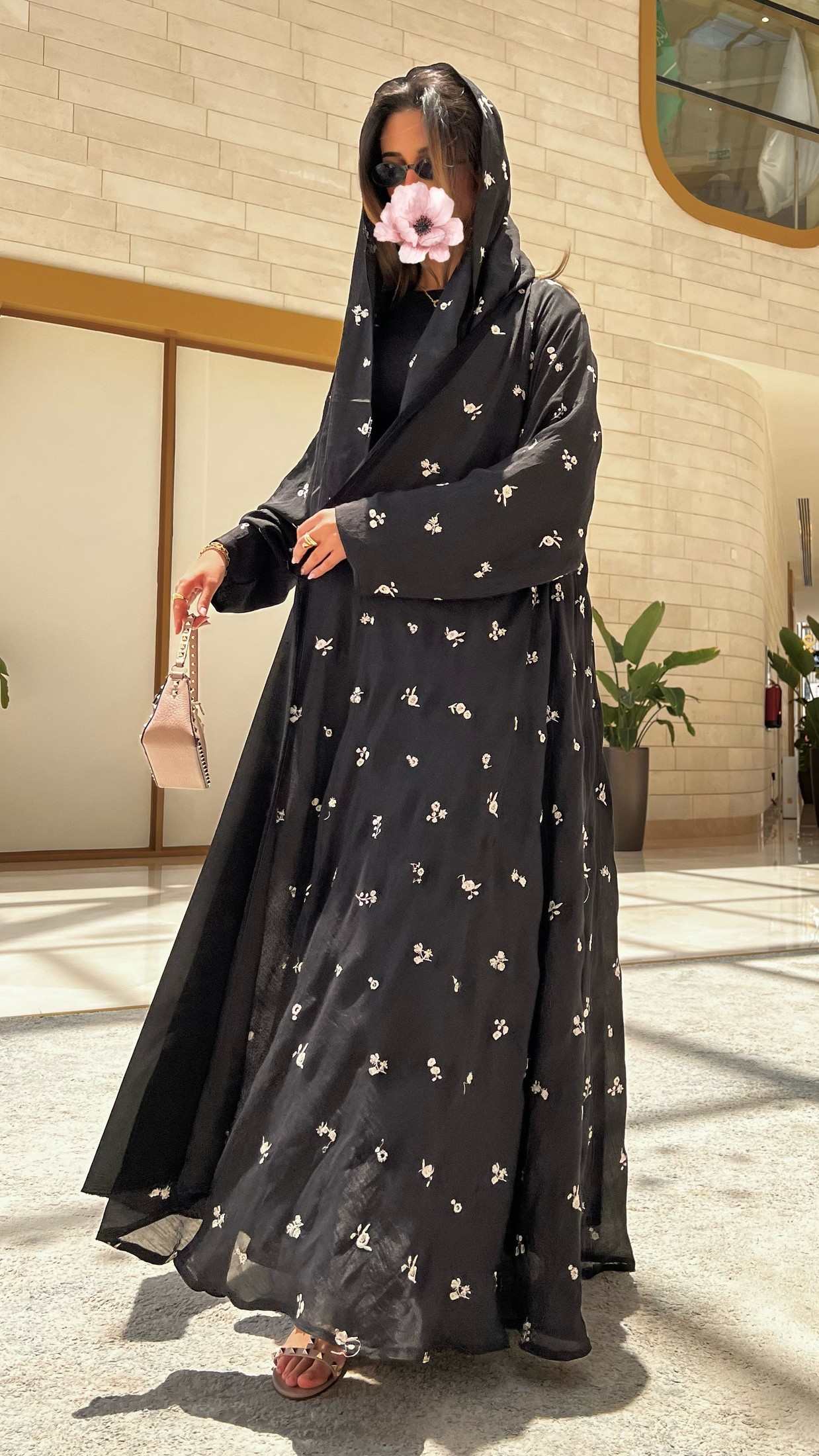 MW1581 - عباية لينن هندي مطرزة بالكامل | Fully Embroidered Indian Linen Abaya - Aya