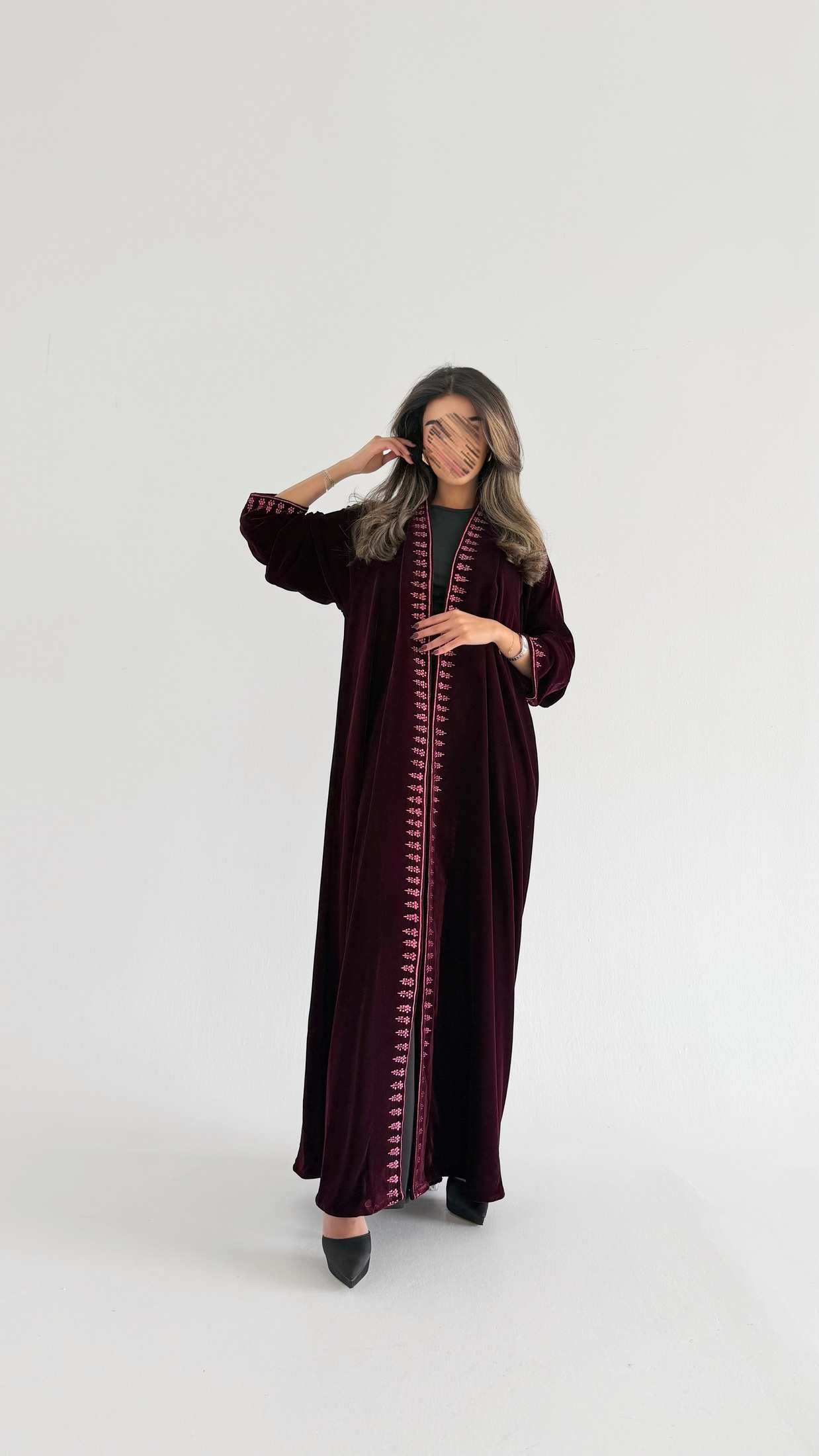 MWT675 - عباية مخمل عنابي مع تطريز بالامام والاكمام - Aya