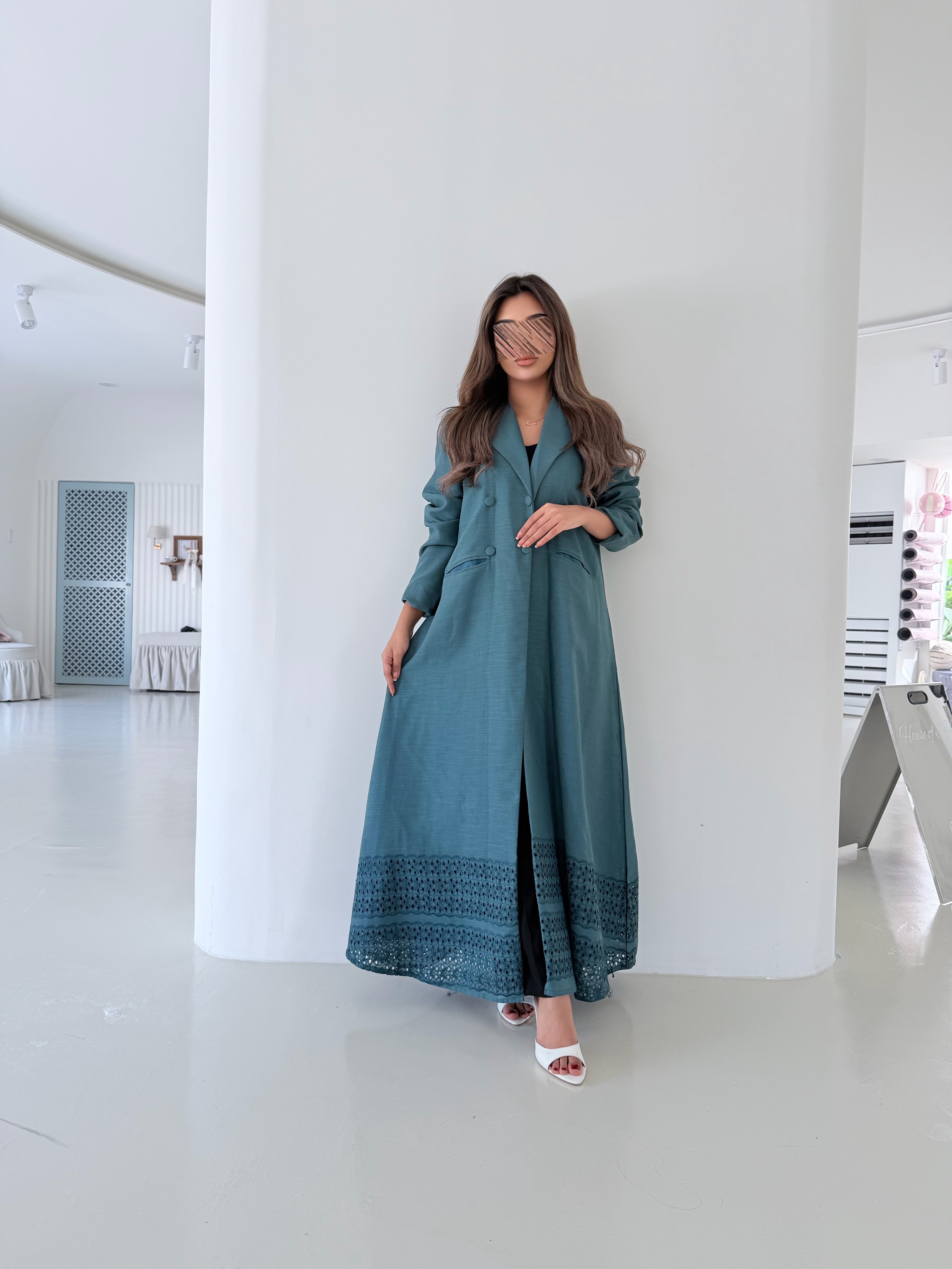 MWT5010 - قماش تركواز مخرم نص كلوش - Aya