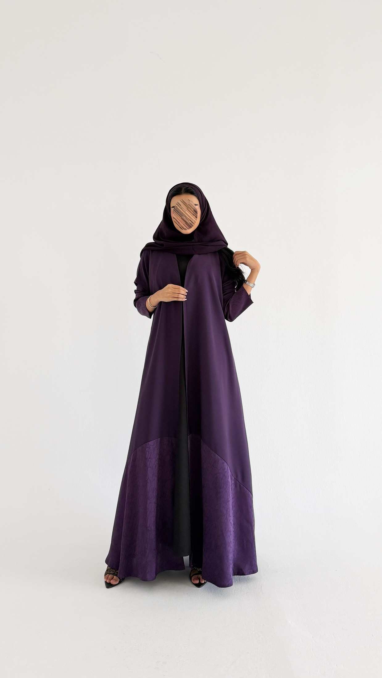 MWT1184 - عبايه بتدخيله حرير جاكار - Aya