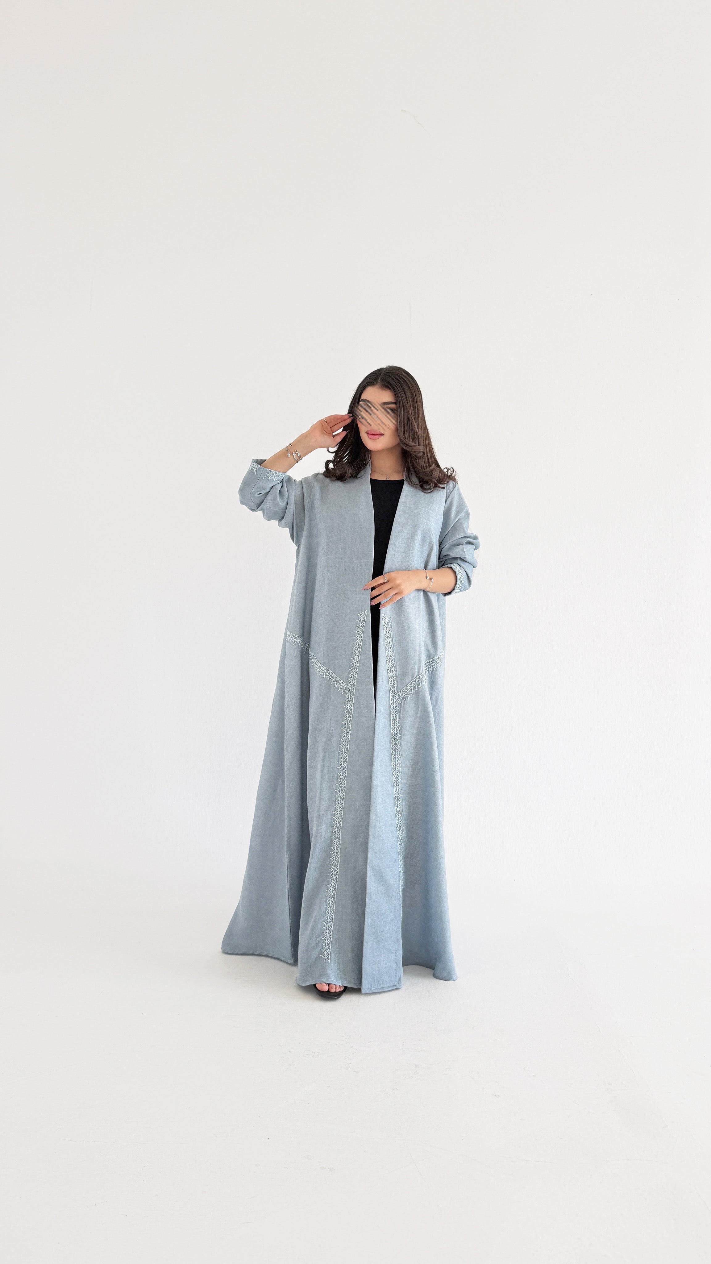 MW2125 - عباية لينن أنيقة بقصّة هينك عصرية - Aya