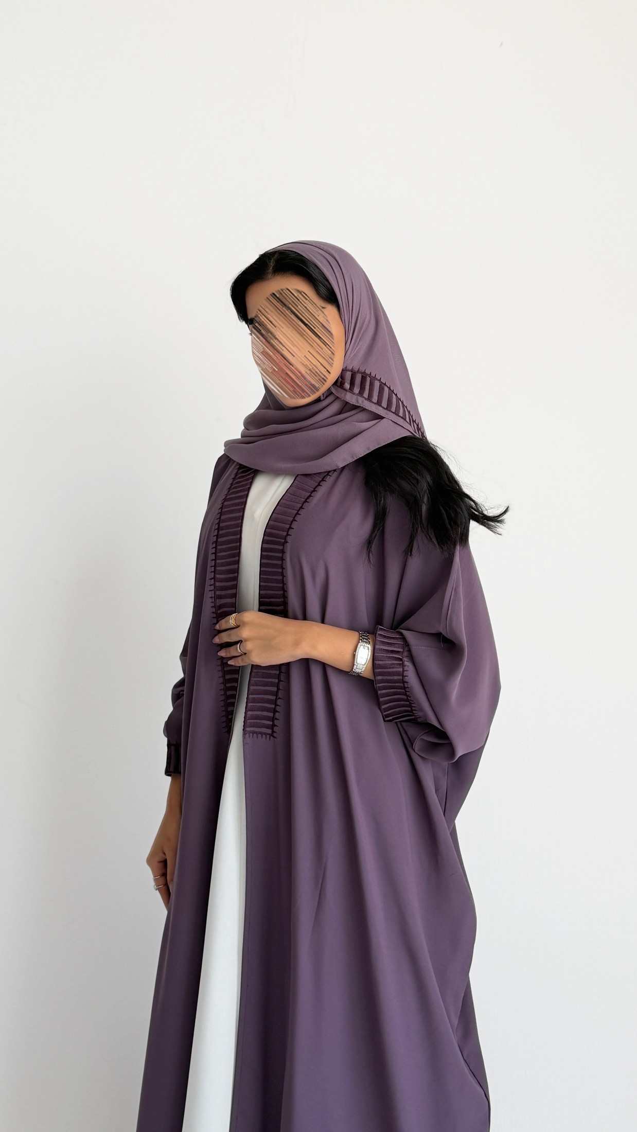 MWT1217 - عباية بتطريز بالامام - Aya