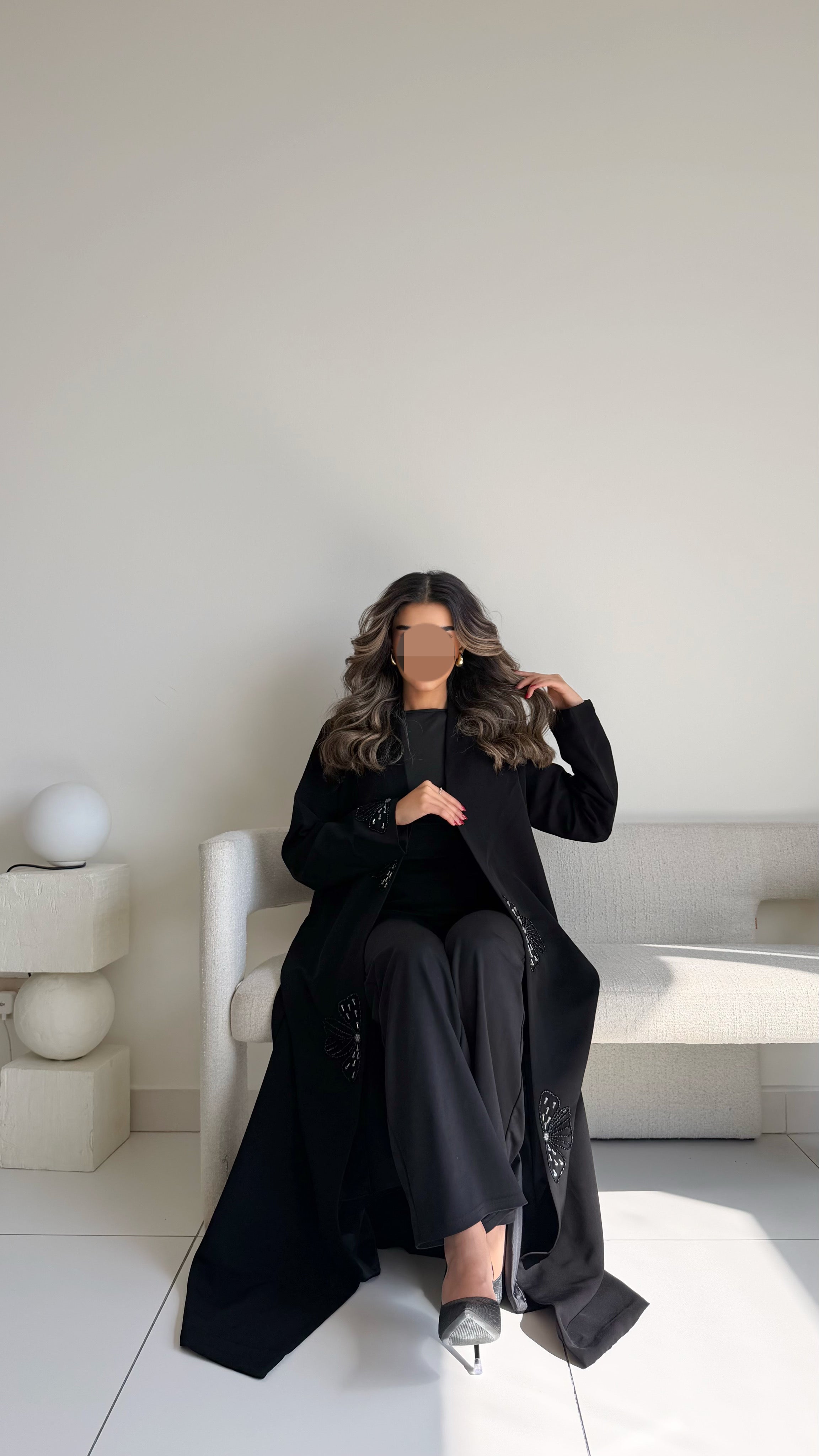 MW645 - Light Crepe Standing with Jacquard Half-Cloche