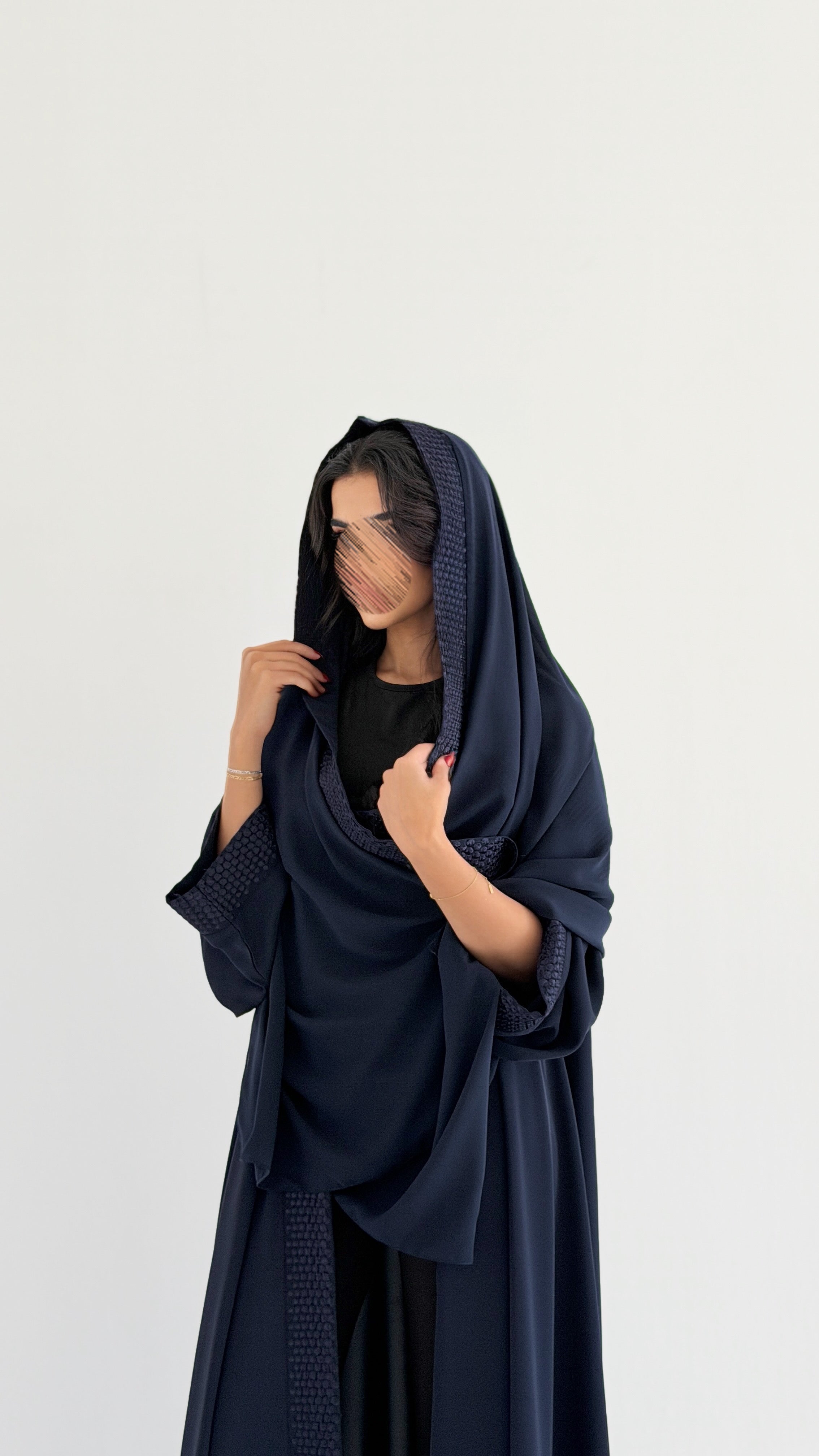 MW2024 - عباية بتطريز بالامام والاكمام - Aya