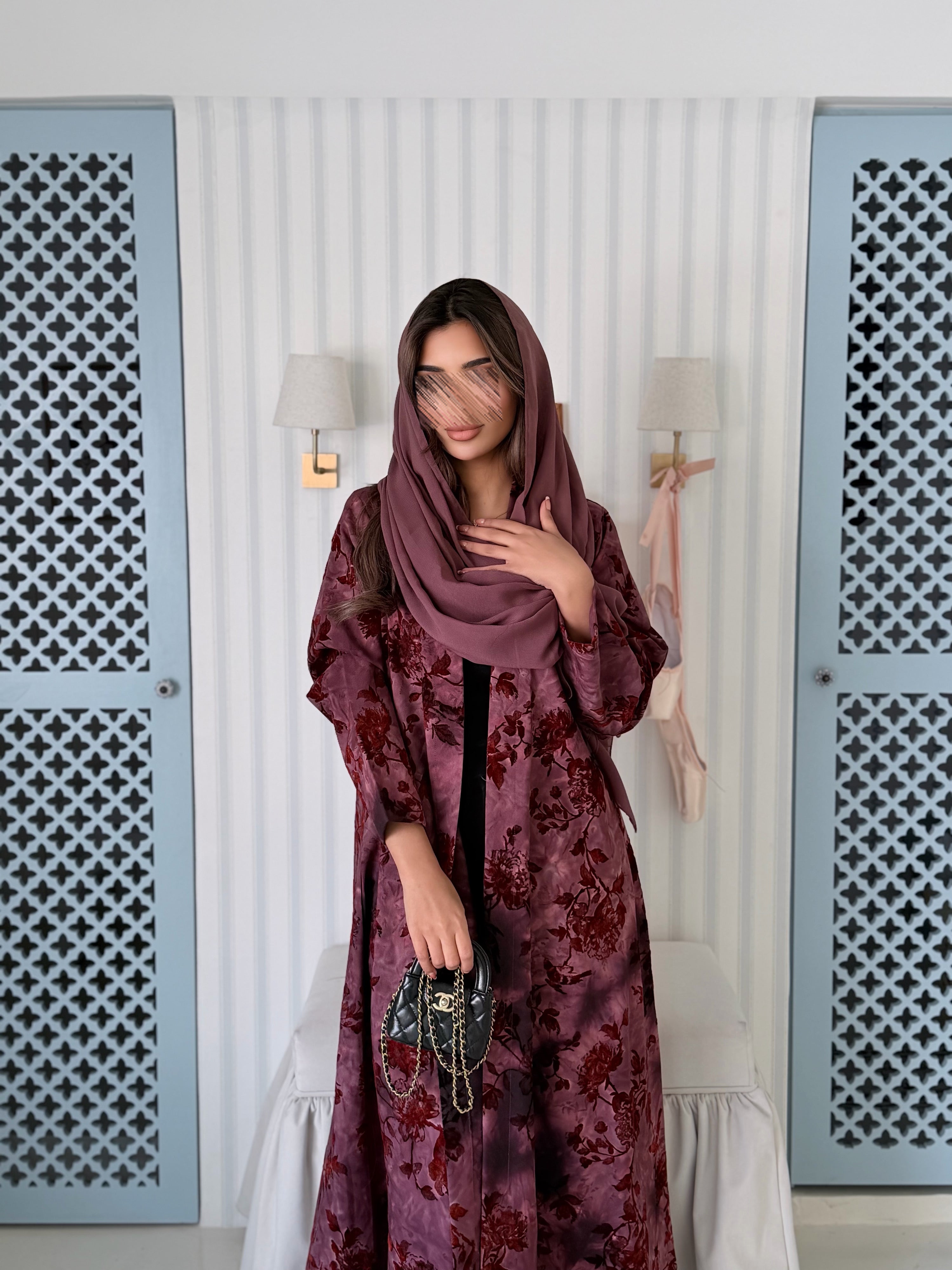 MWT5007 - عبايه عنابي طباعة كريب قصة نص كلوش - Aya