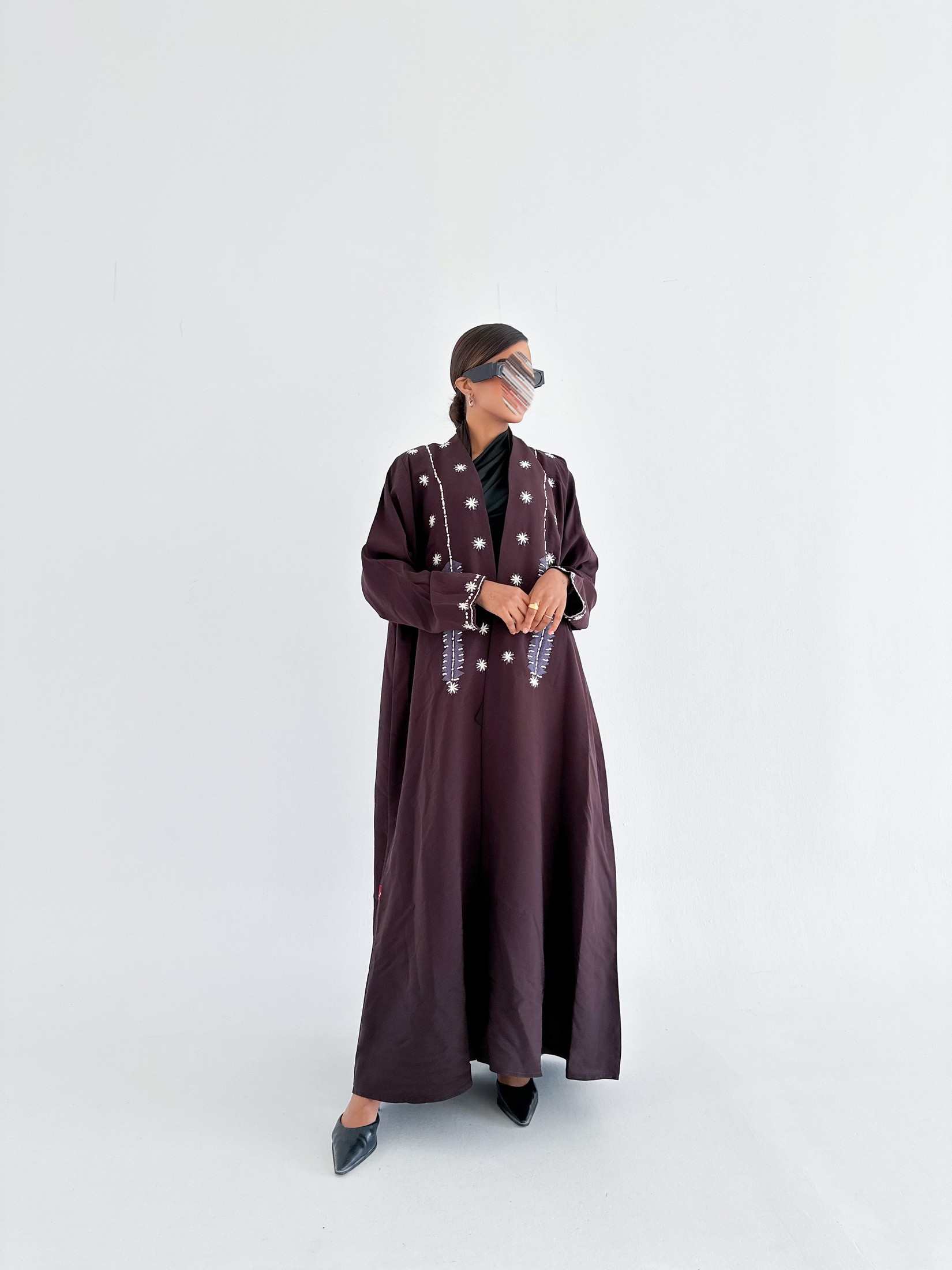MWT687 - عباية تطريز وشك - Aya