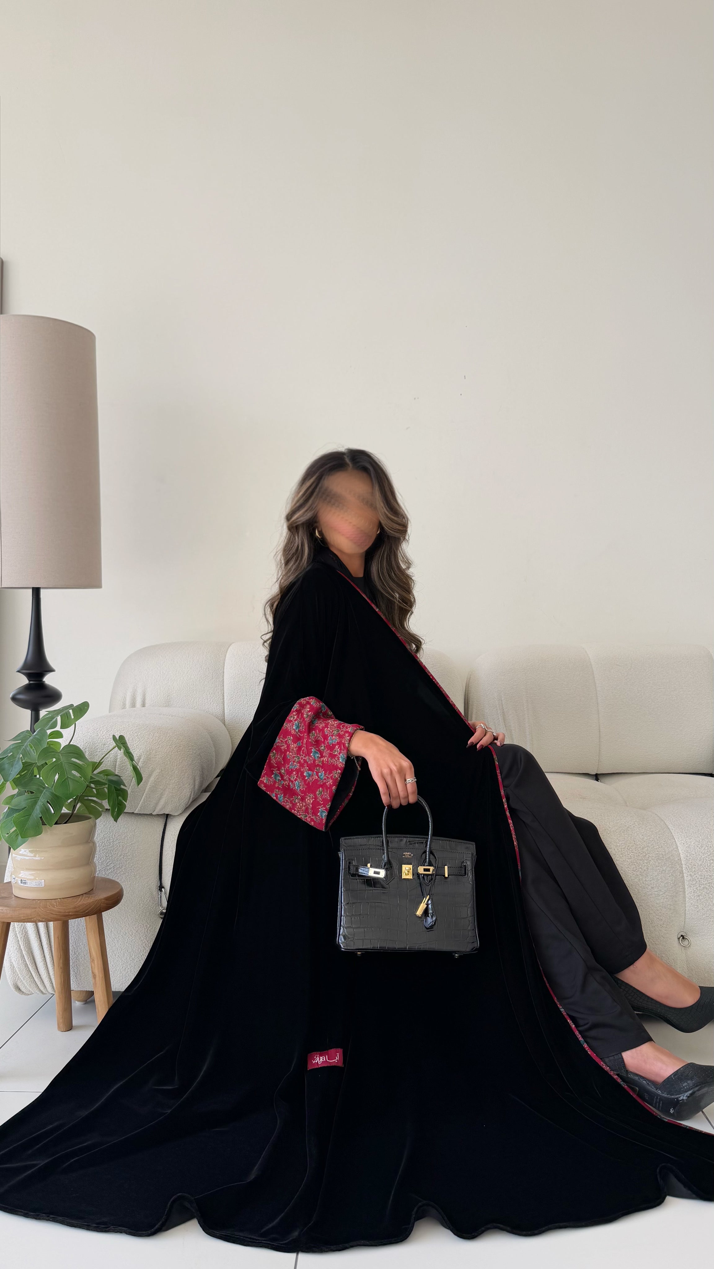 MWT705 - عباية مخمل مع تدخيلة كشميري أحمر | Velvet abaya with Red Kashmiri - Aya