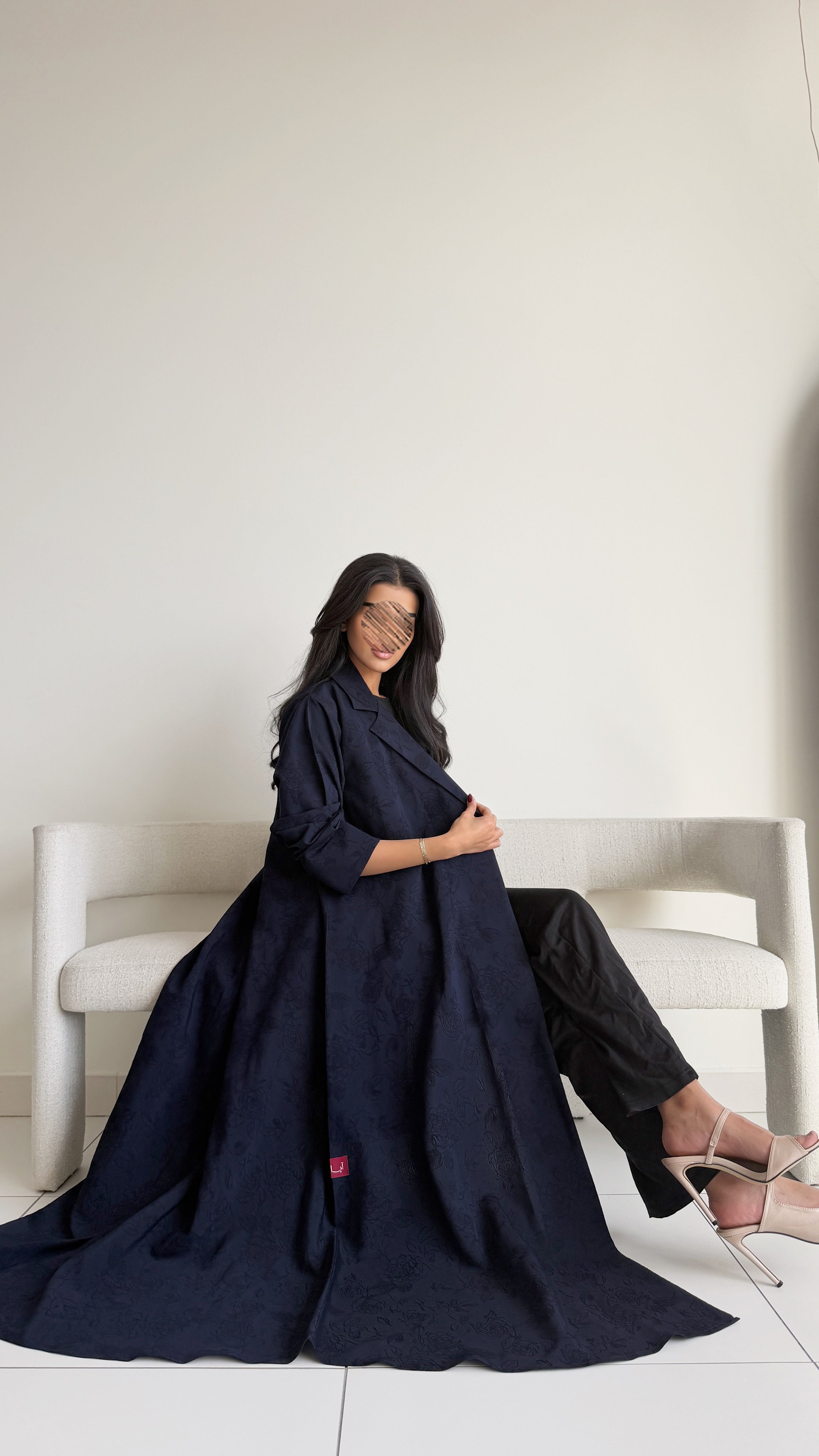 MW2087 - عباية جاكار أنيقة بقصّة بليزر عصرية - Aya