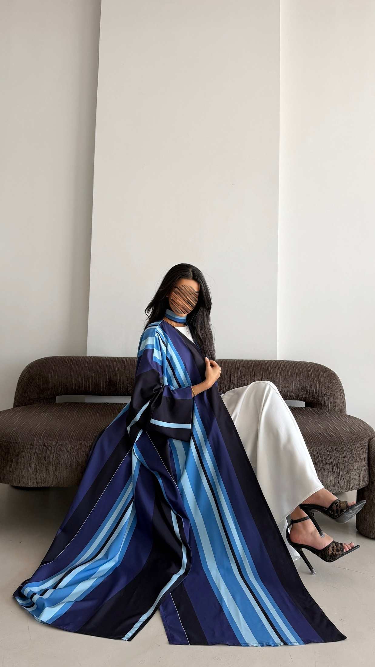 MWT2093 - عباية مقلم ازرق | Blue Striped Print Abaya - Aya