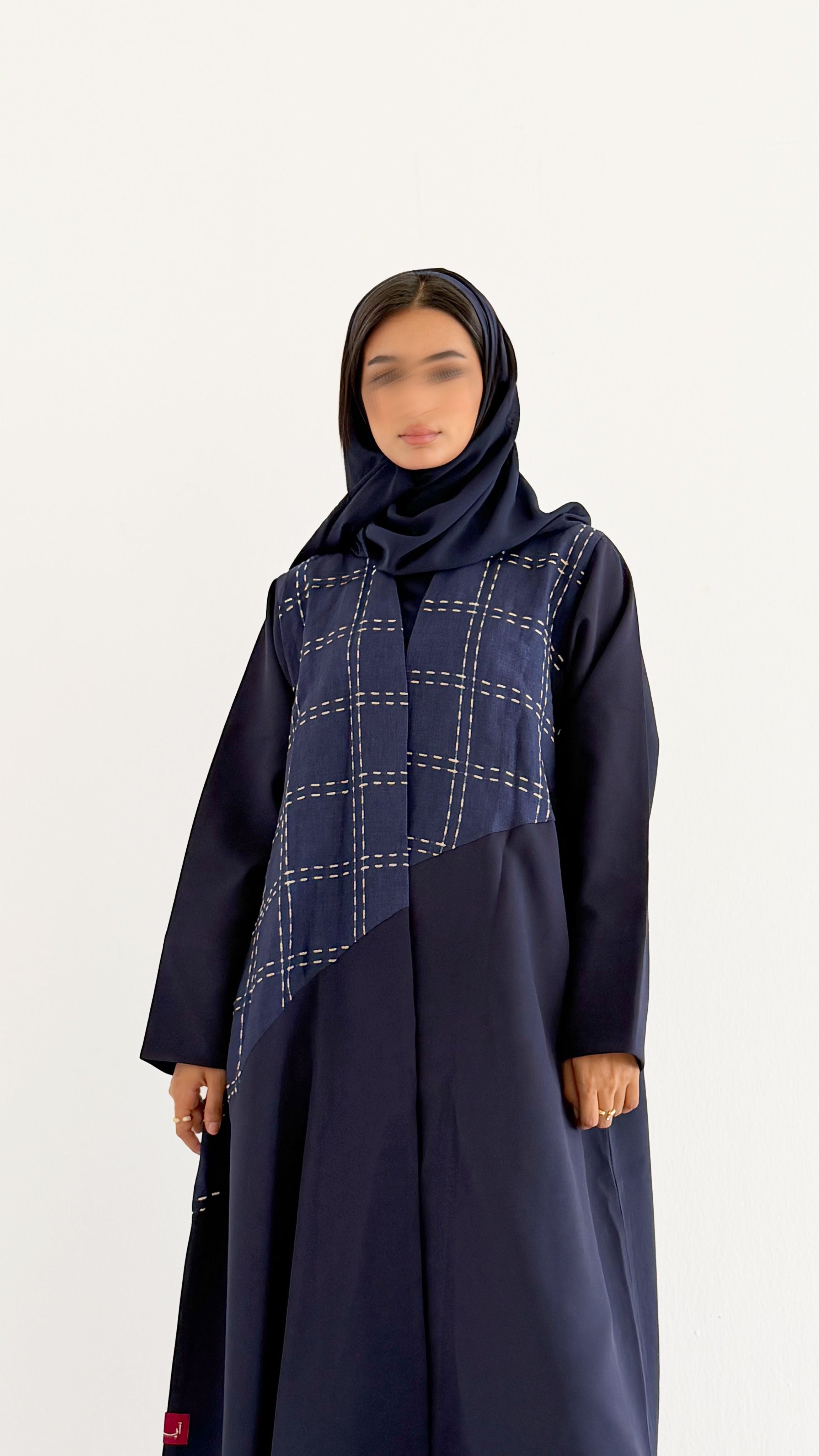 MW645 - Light Crepe Standing with Jacquard Half-Cloche