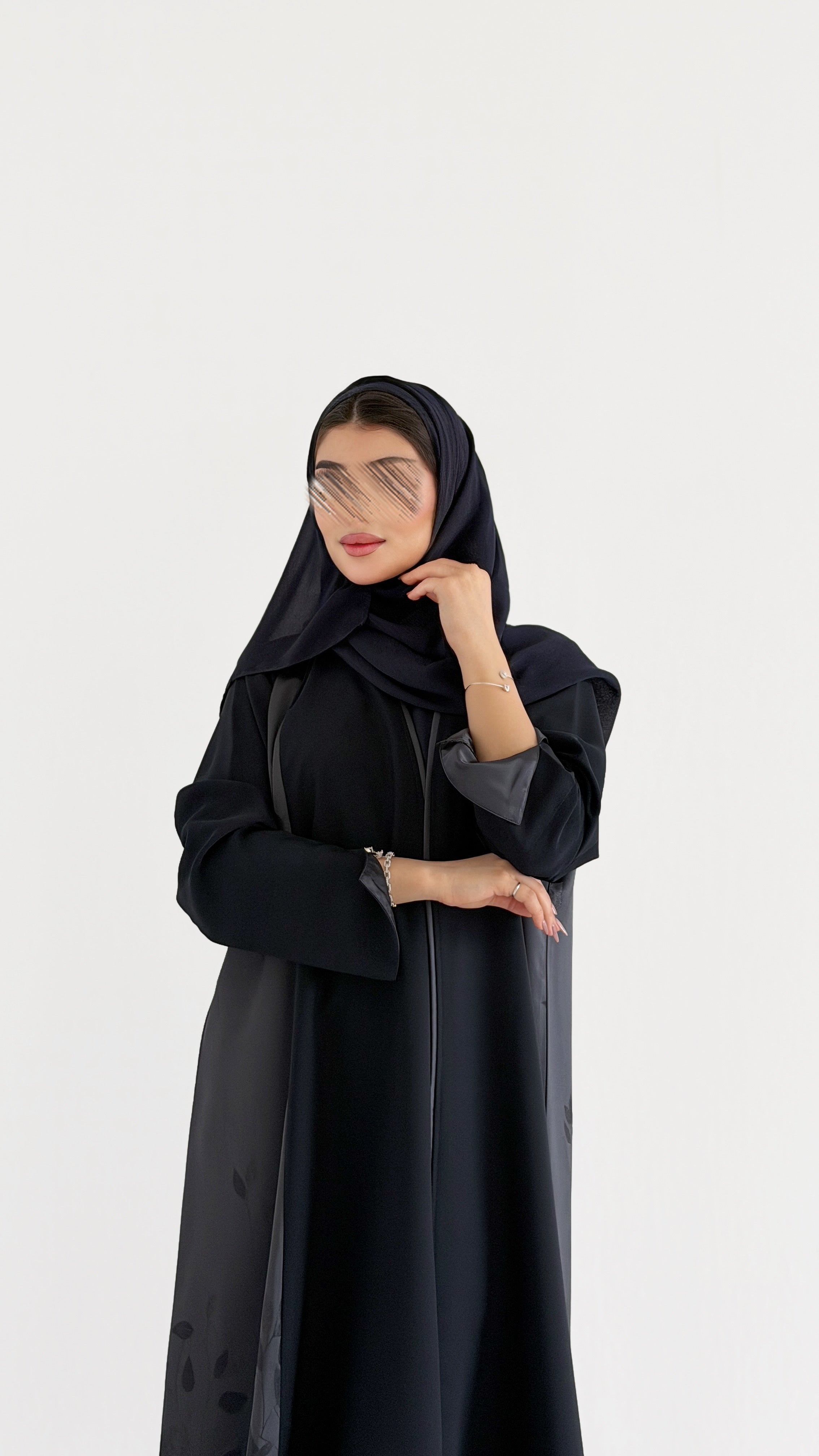 MW2113 - عباية كريب بقصة نص كلوش عصرية - Aya