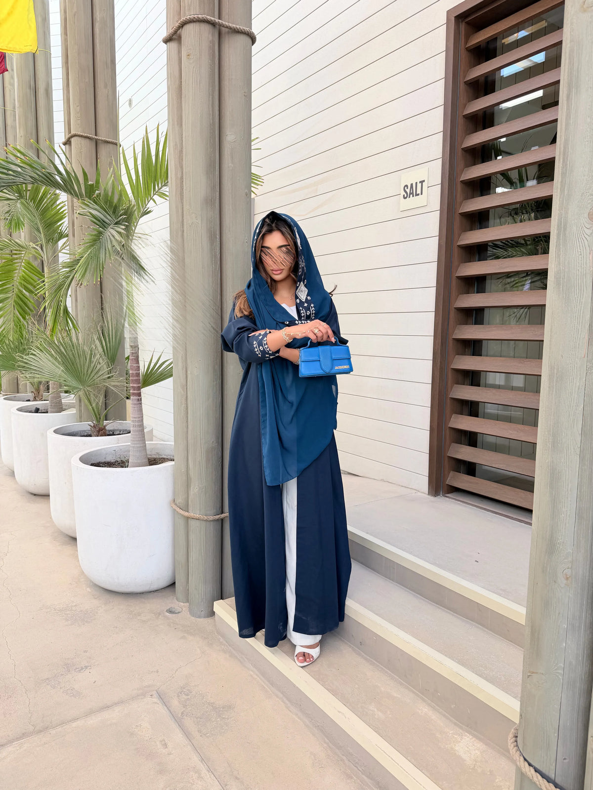 MWT1028 - عبايه لنن تطريز مع تدخيلة شانتون - Aya