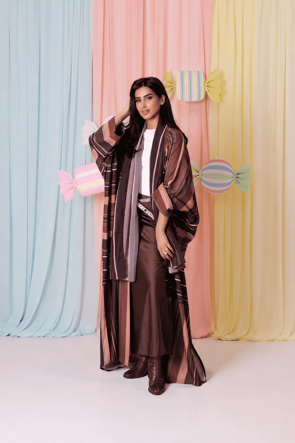 MWT1198 - عباية مخطط |striped abaya