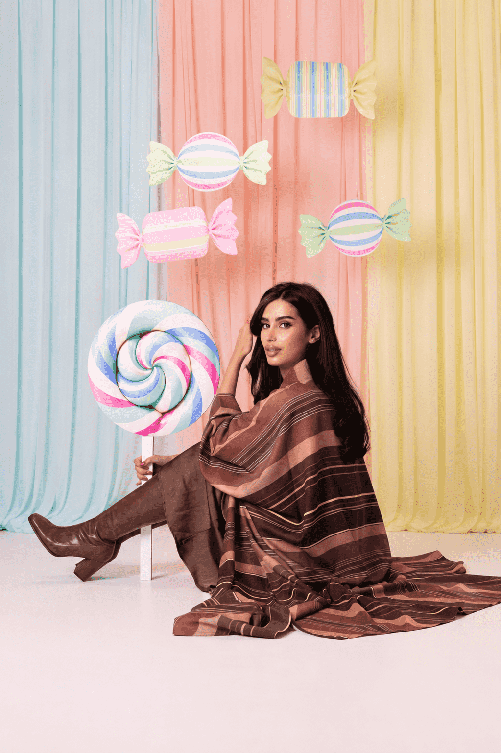 MWT1198 - عباية مخطط |striped abaya