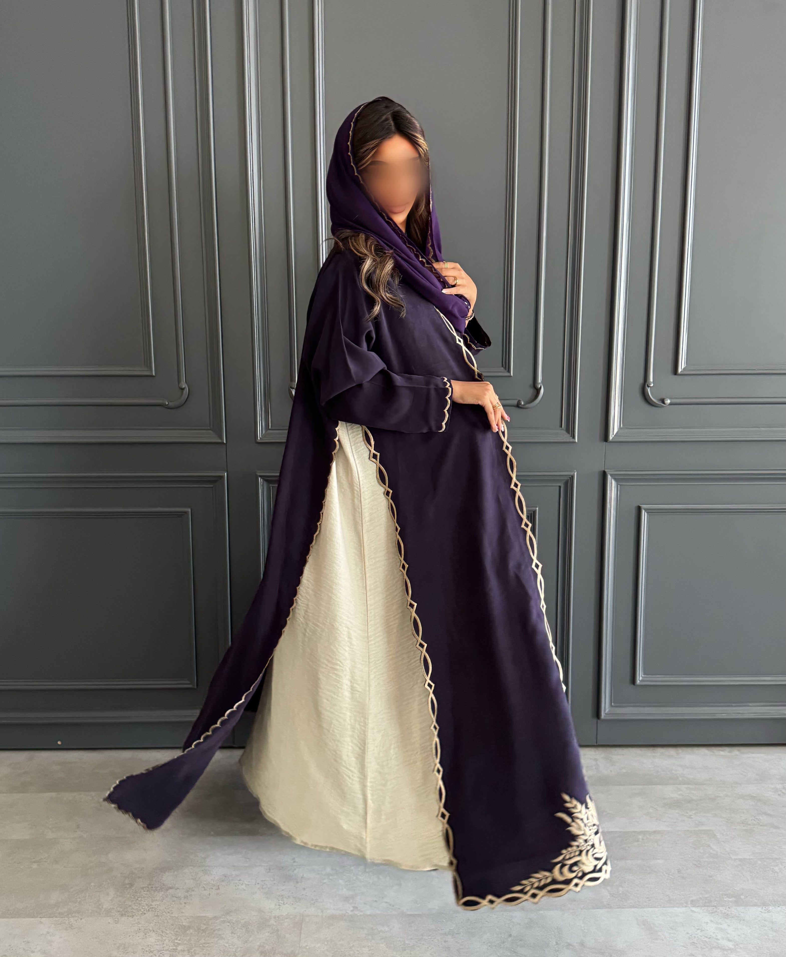MW645 - Light Crepe Standing with Jacquard Half-Cloche