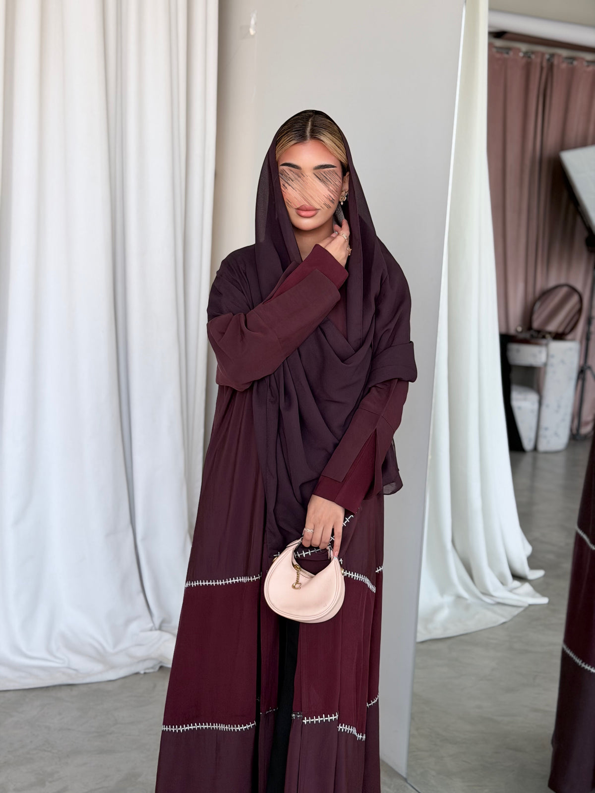 MWT4041 - عبايه برغندي كلوش
