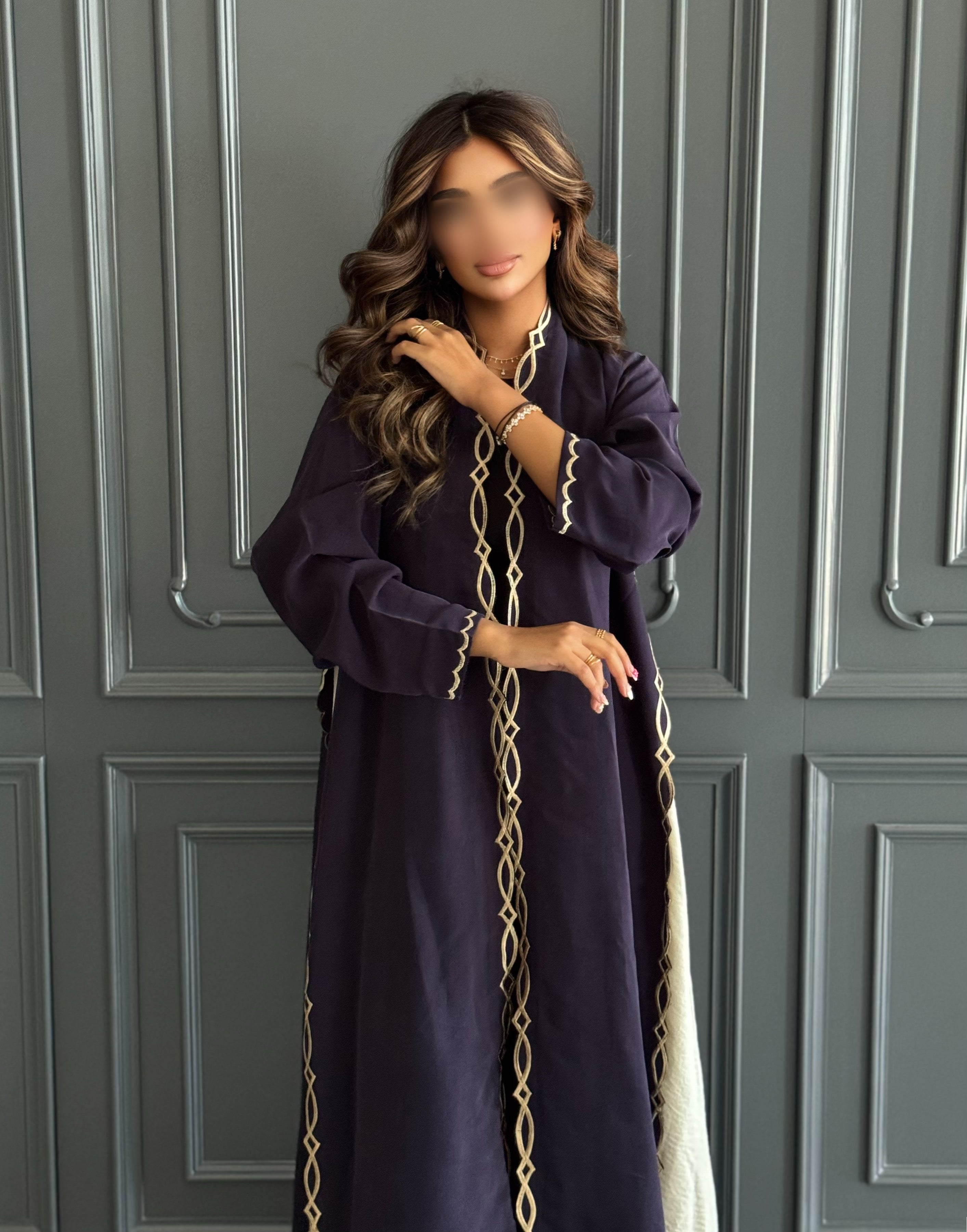 MW645 - Light Crepe Standing with Jacquard Half-Cloche