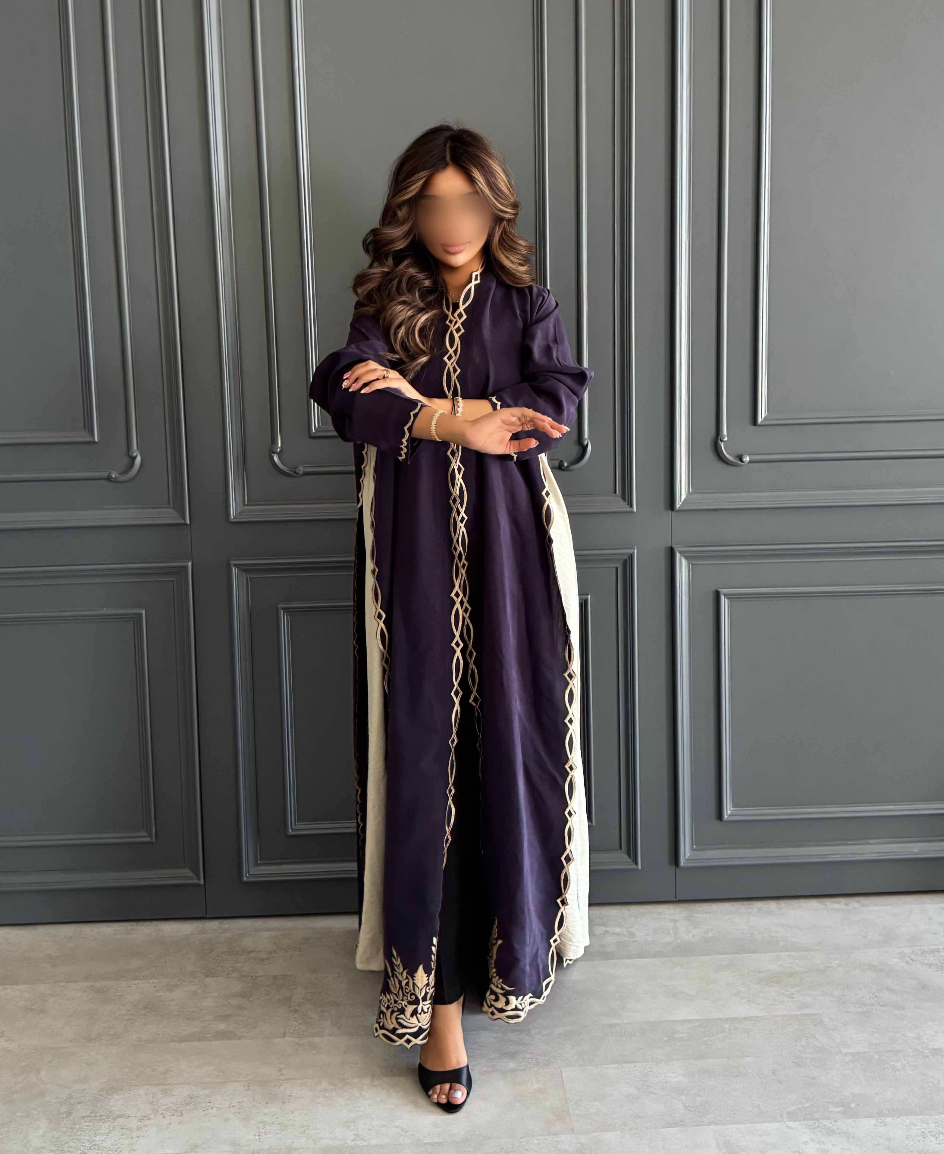 MW645 - Light Crepe Standing with Jacquard Half-Cloche