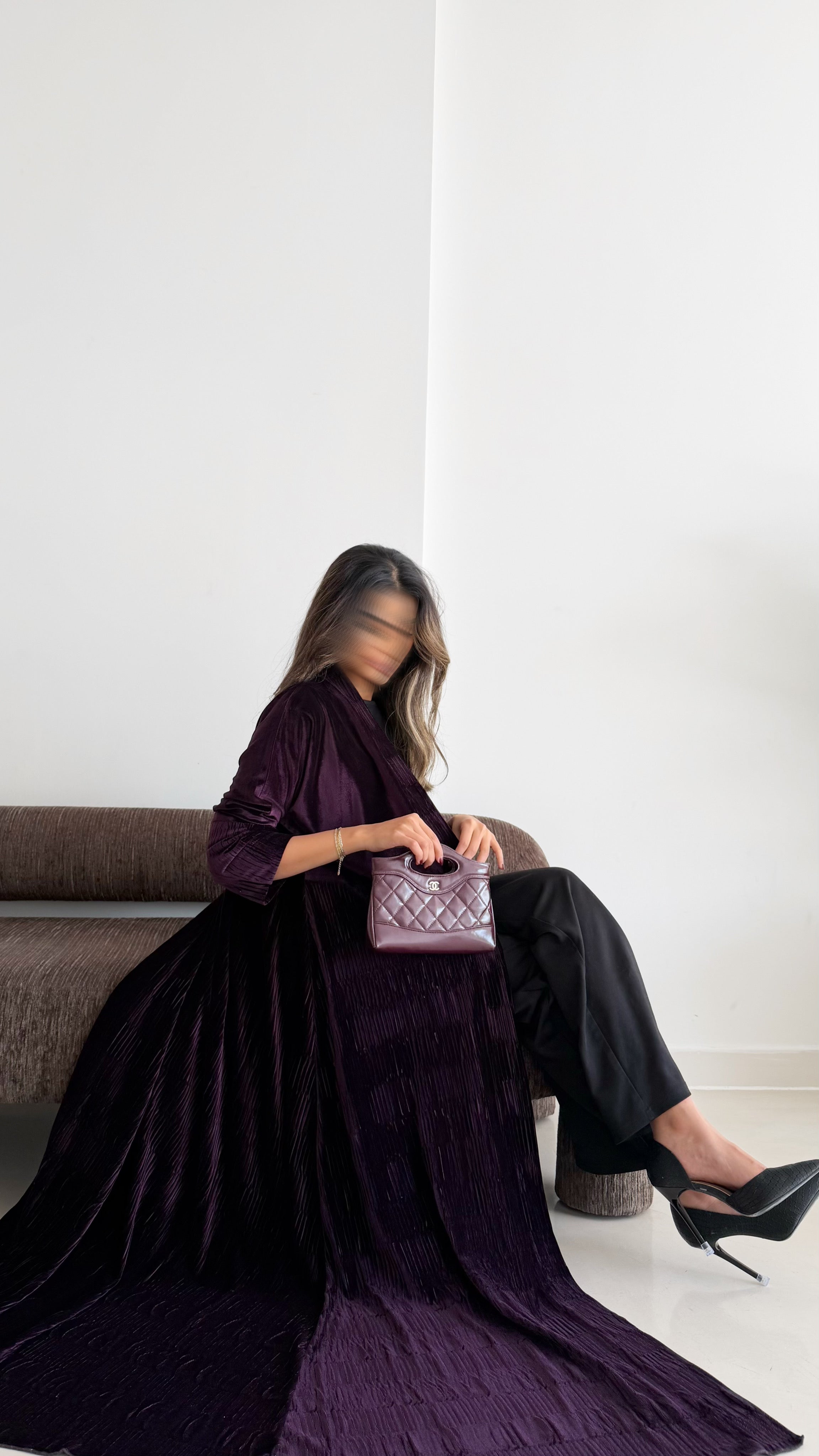 MW645 - Light Crepe Standing with Jacquard Half-Cloche