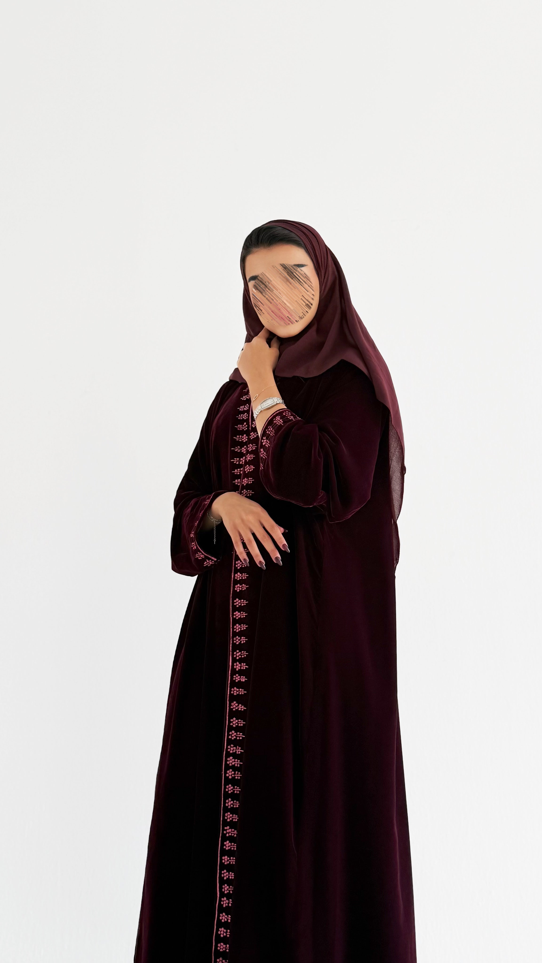 MWT675 - عباية مخمل عنابي مع تطريز بالامام والاكمام - Aya