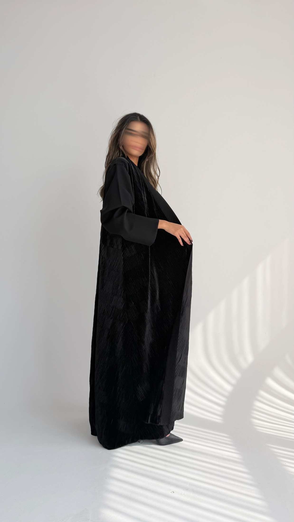 MWT877 - عباية مخمل بيليسية - Aya