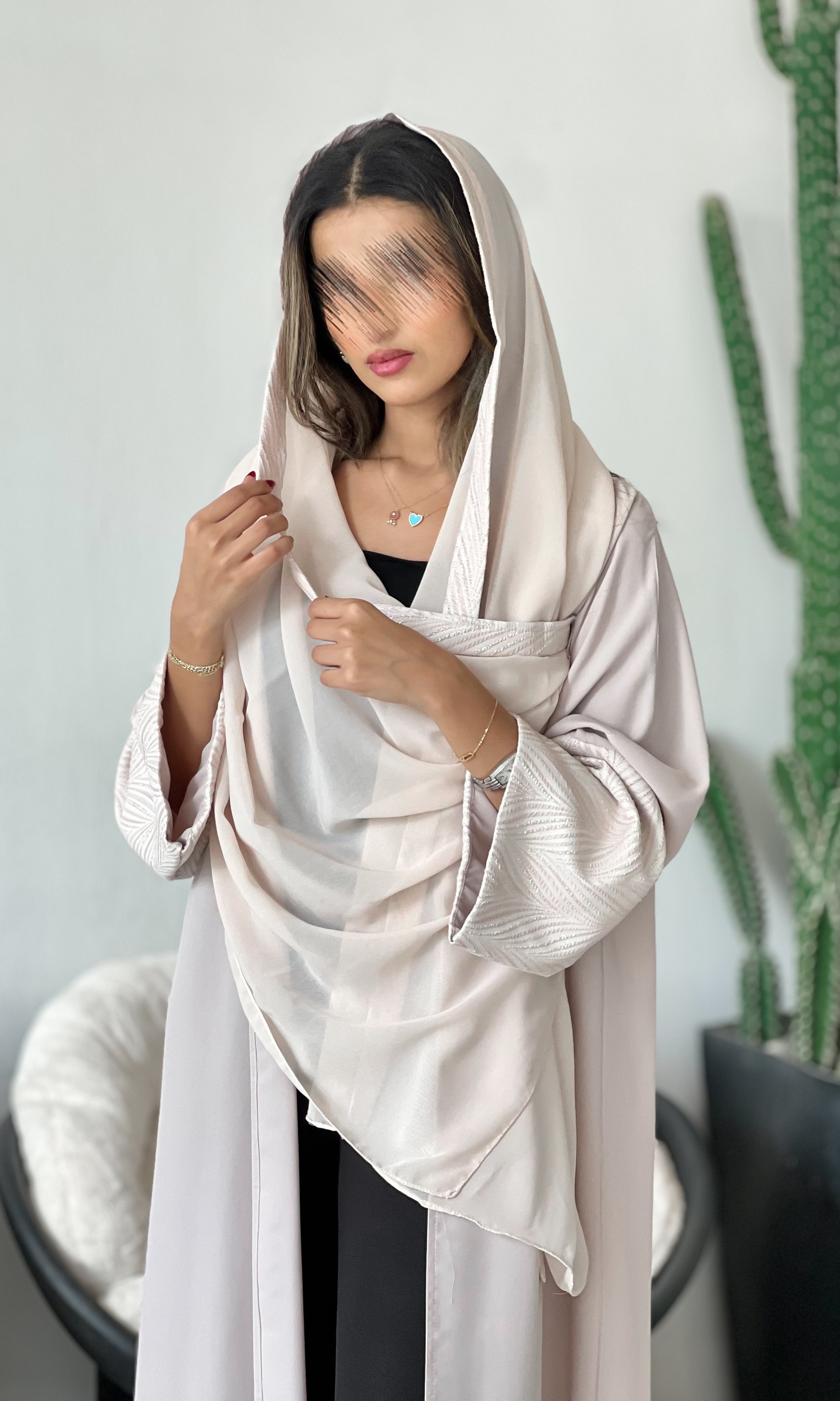 MW645 - Light Crepe Standing with Jacquard Half-Cloche