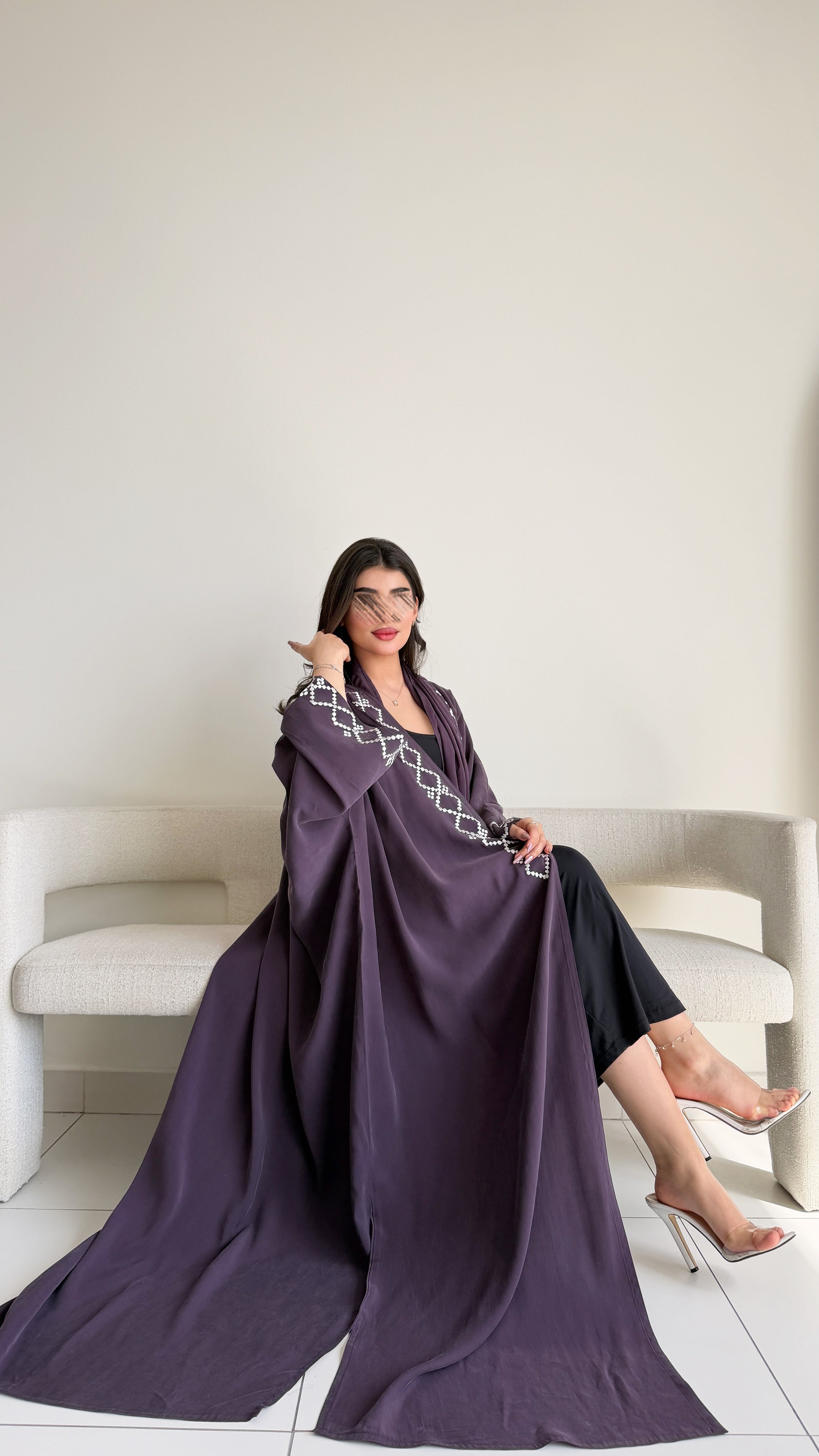 MW2101 - عبايه حرير مغسول انيقه بقصه نص بشت عصرية - Aya