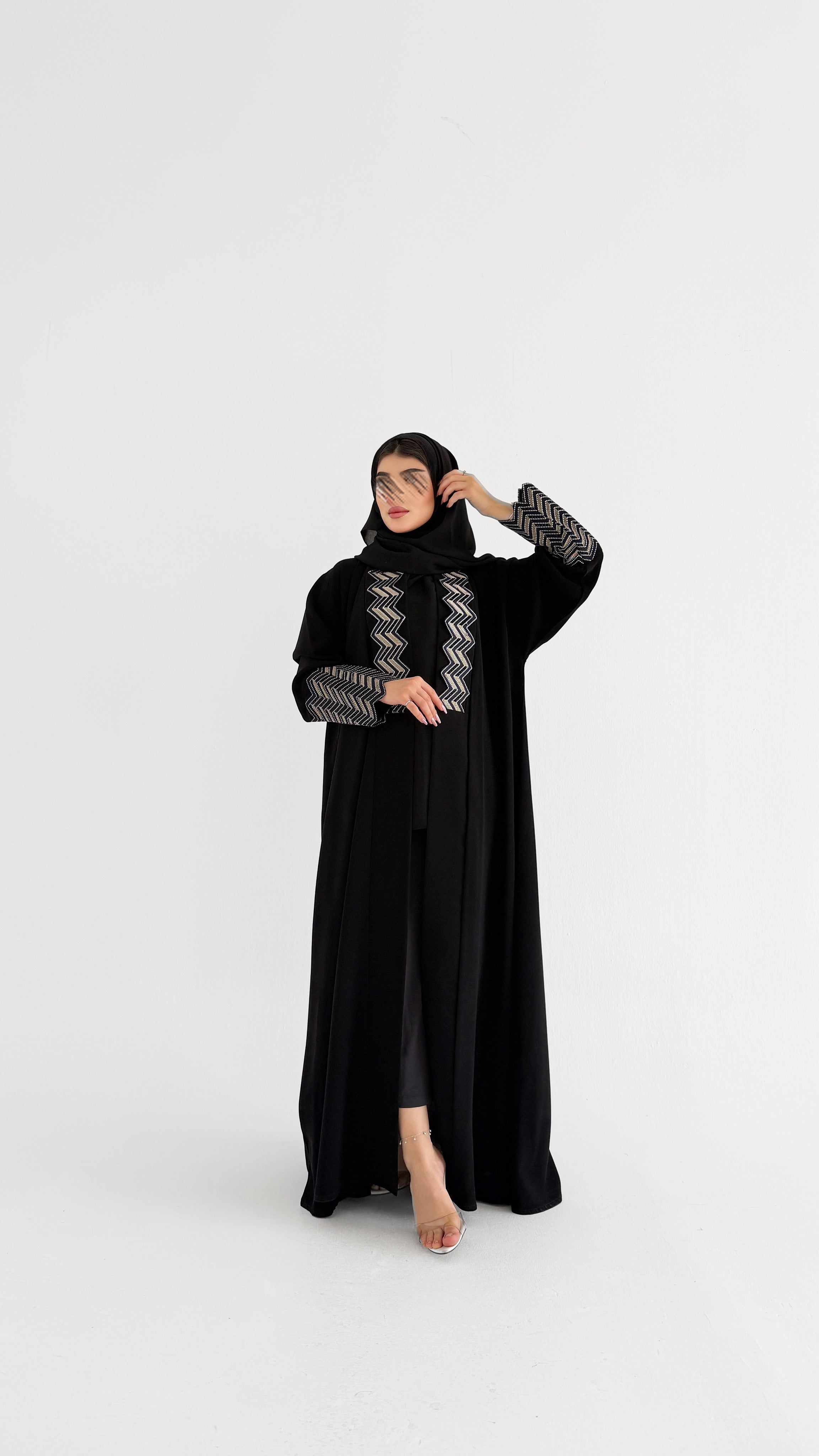 MW2094 - عباية ملكي بقصة نص كلوش عصرية - Aya