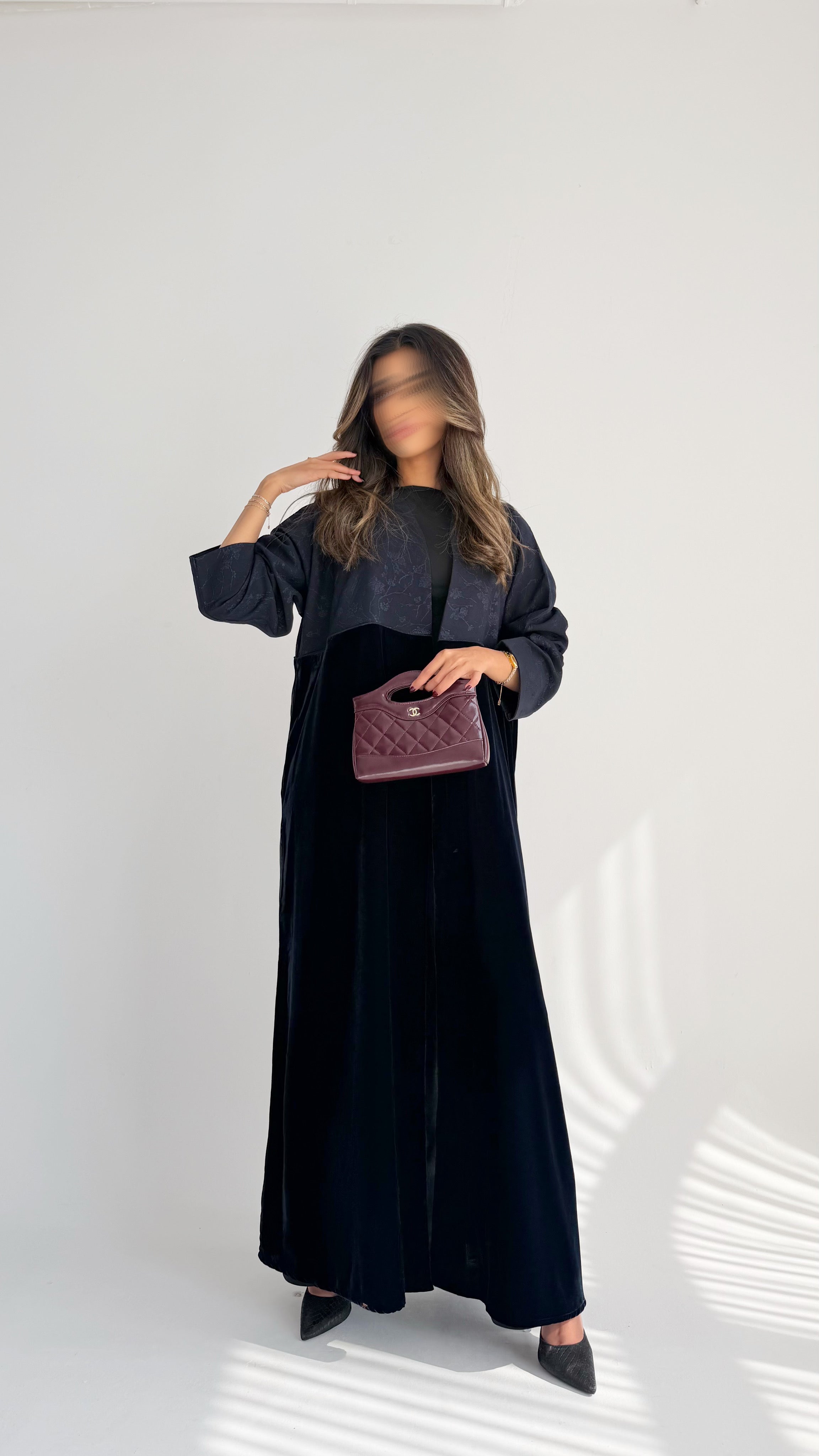 MW645 - Light Crepe Standing with Jacquard Half-Cloche