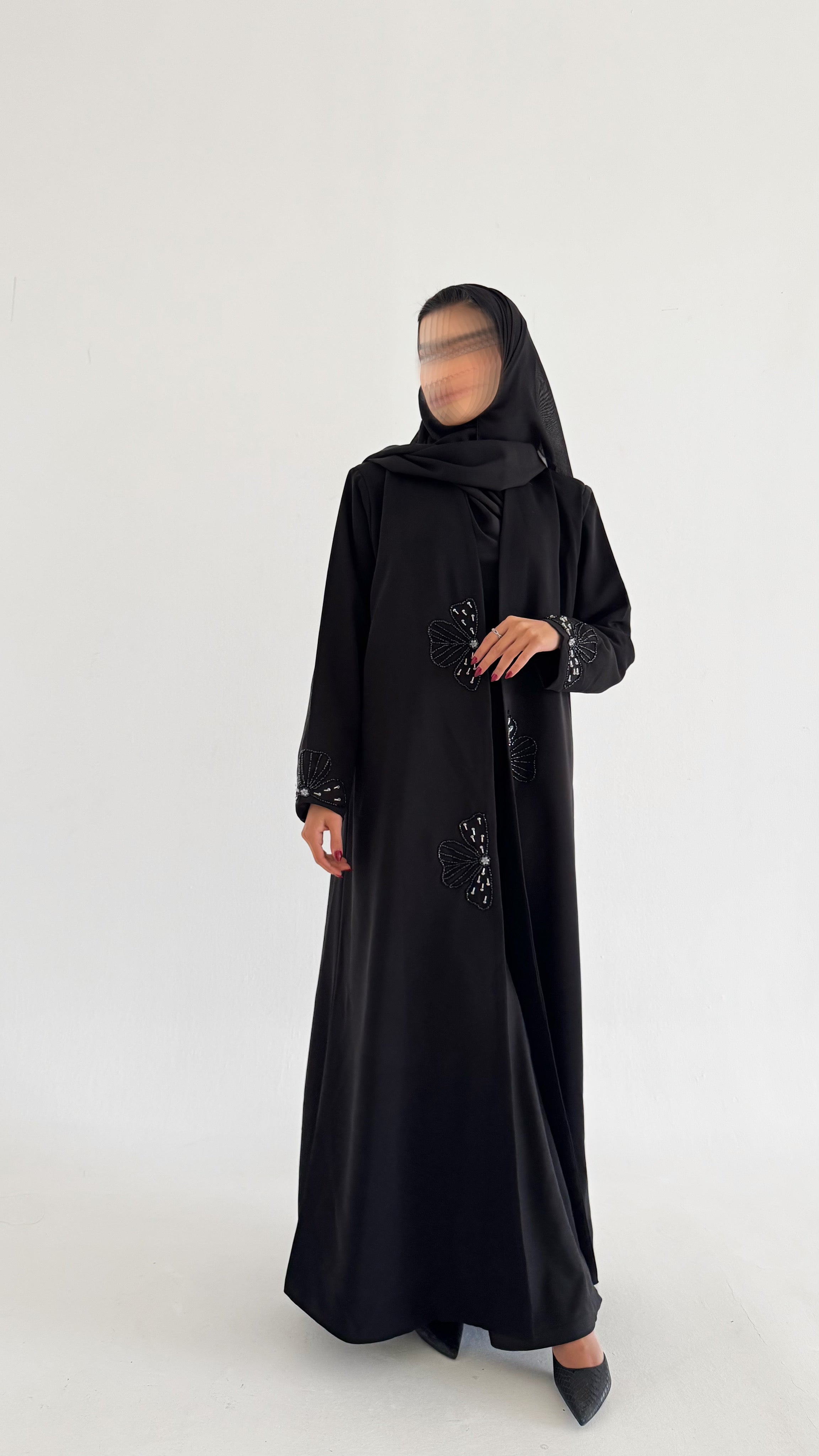 MW1793 - عباية قماش كوبرا شغل يدوي - Aya