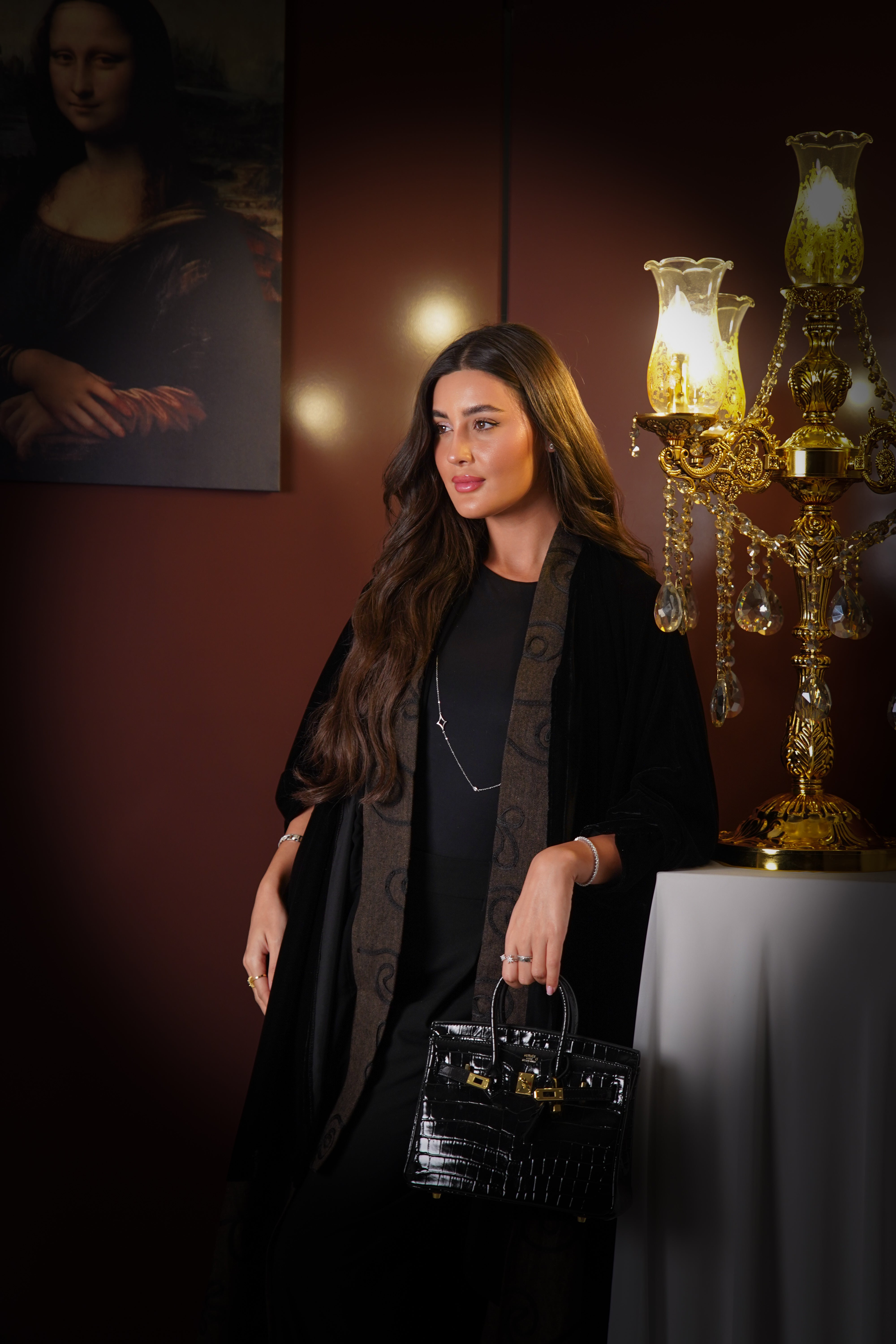 MW645 - Light Crepe Standing with Jacquard Half-Cloche