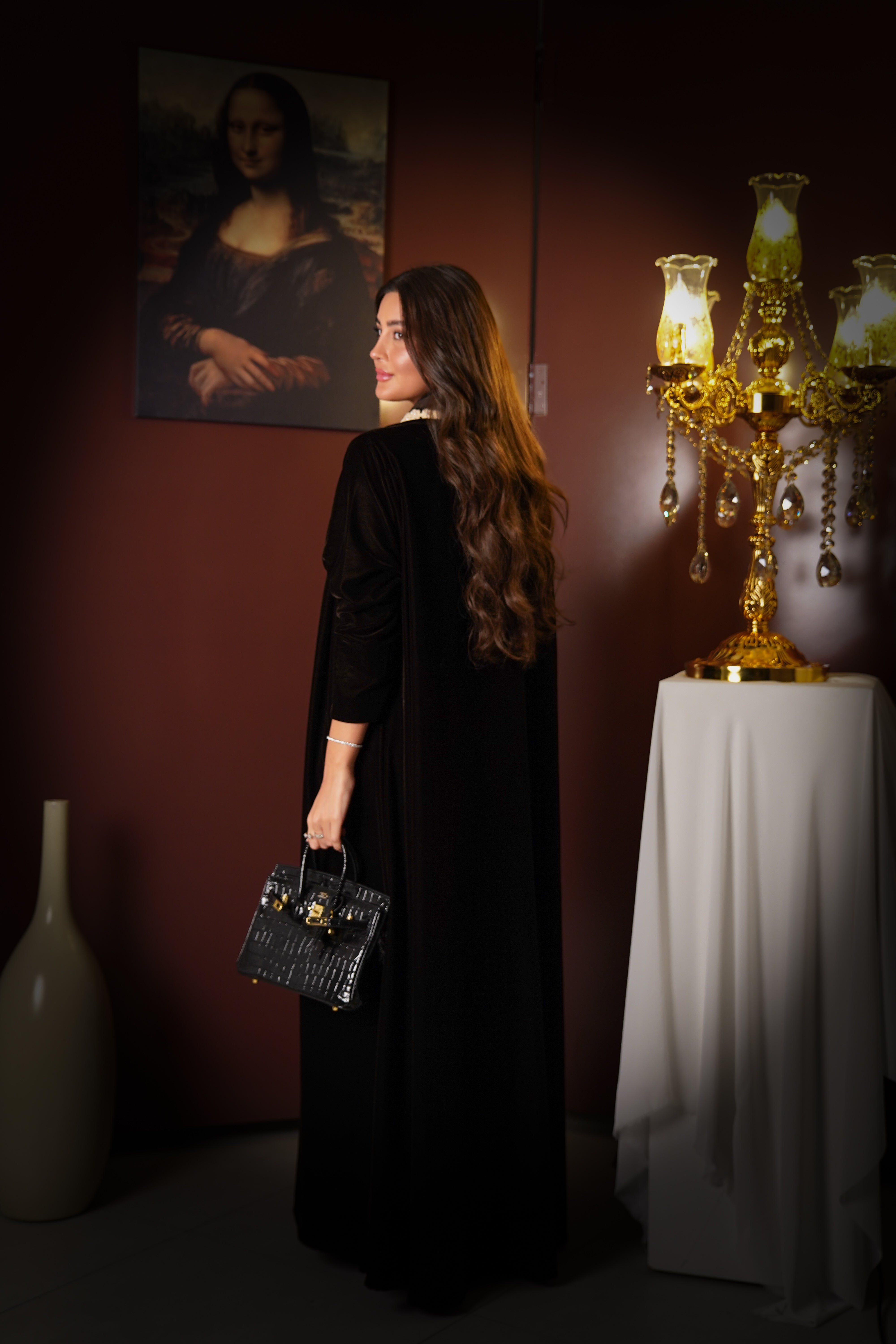 MW645 - Light Crepe Standing with Jacquard Half-Cloche