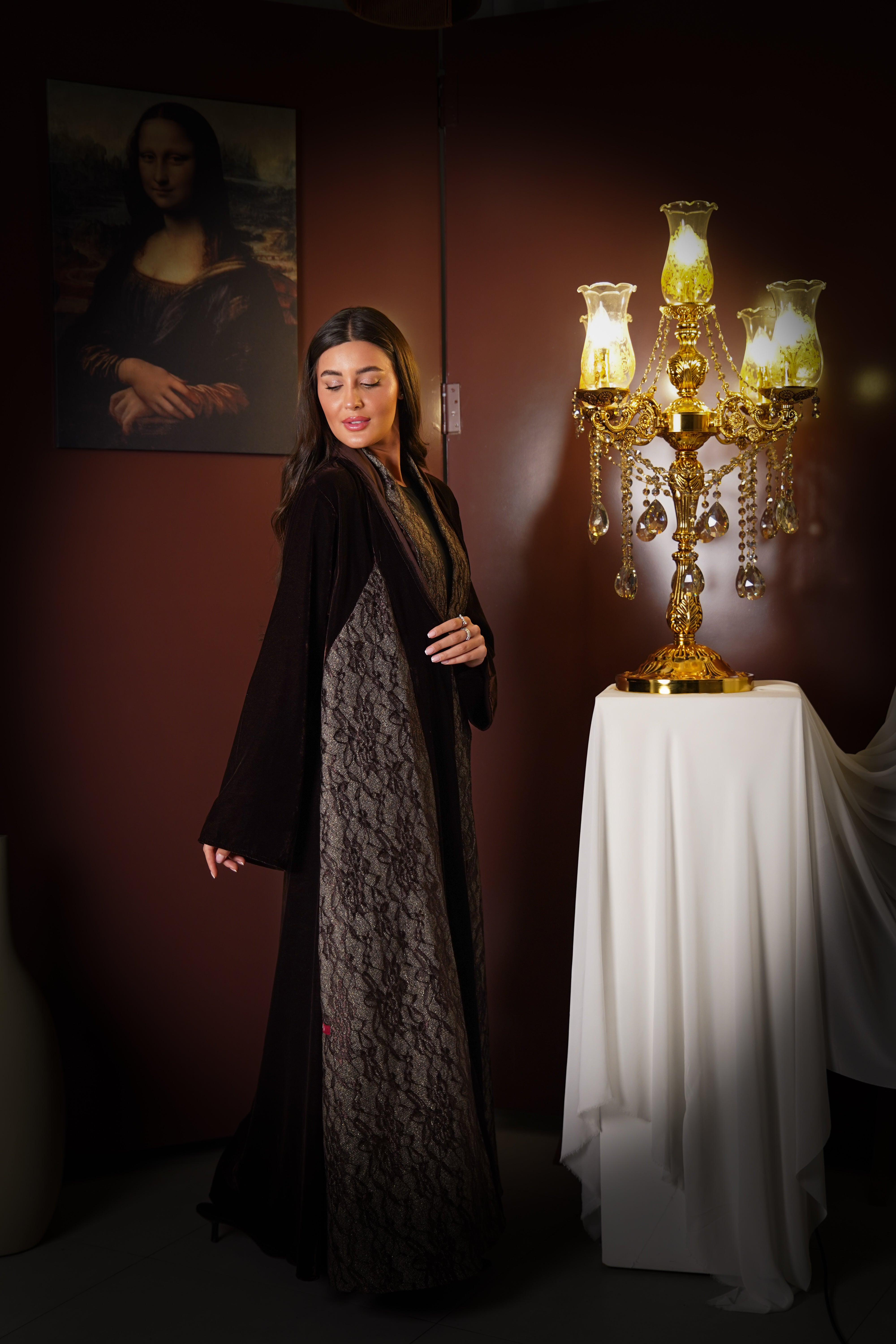 MW645 - Light Crepe Standing with Jacquard Half-Cloche