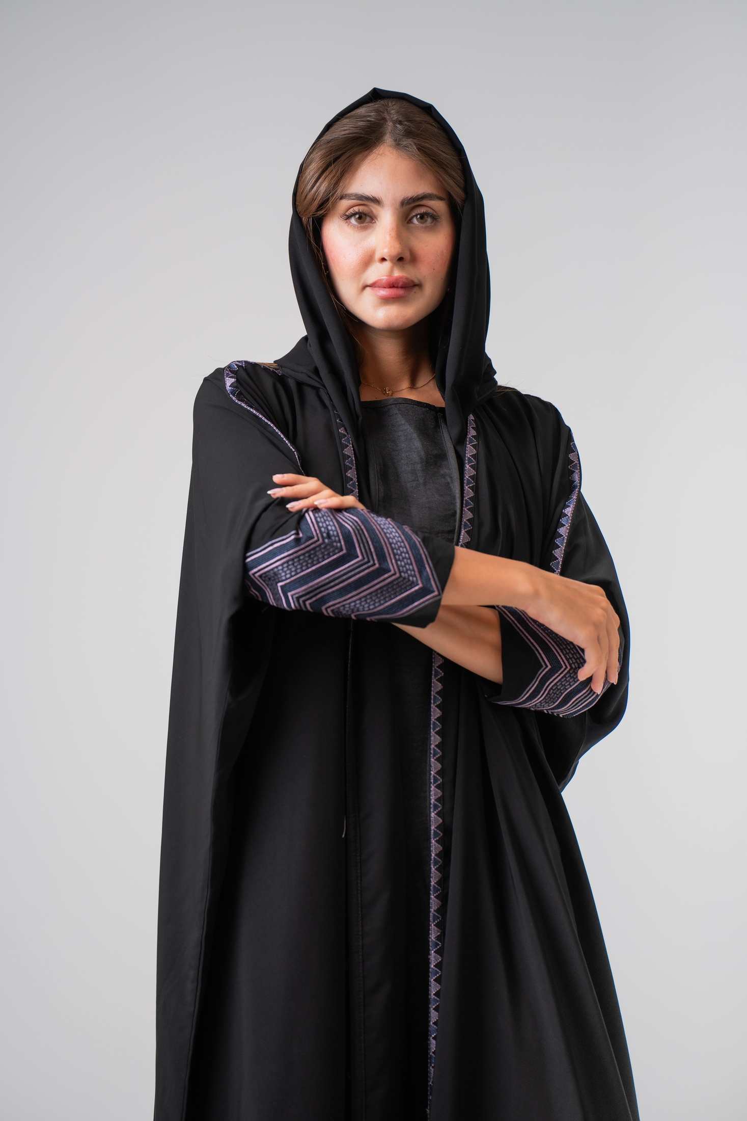 MWT4340 - عباية كريب إندونيسي بشت بتطريز موف - Aya