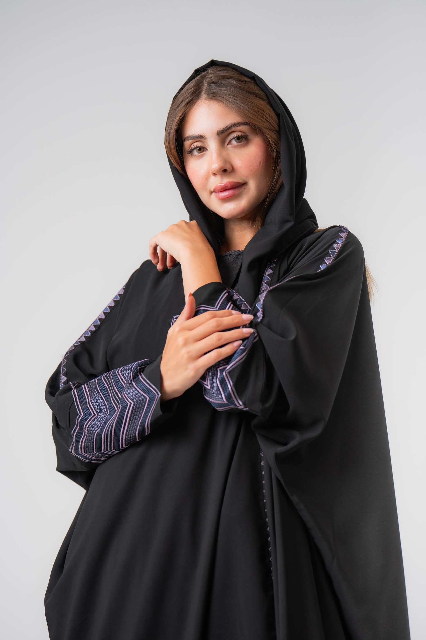 MWT4340 - عباية كريب إندونيسي بشت بتطريز موف - Aya