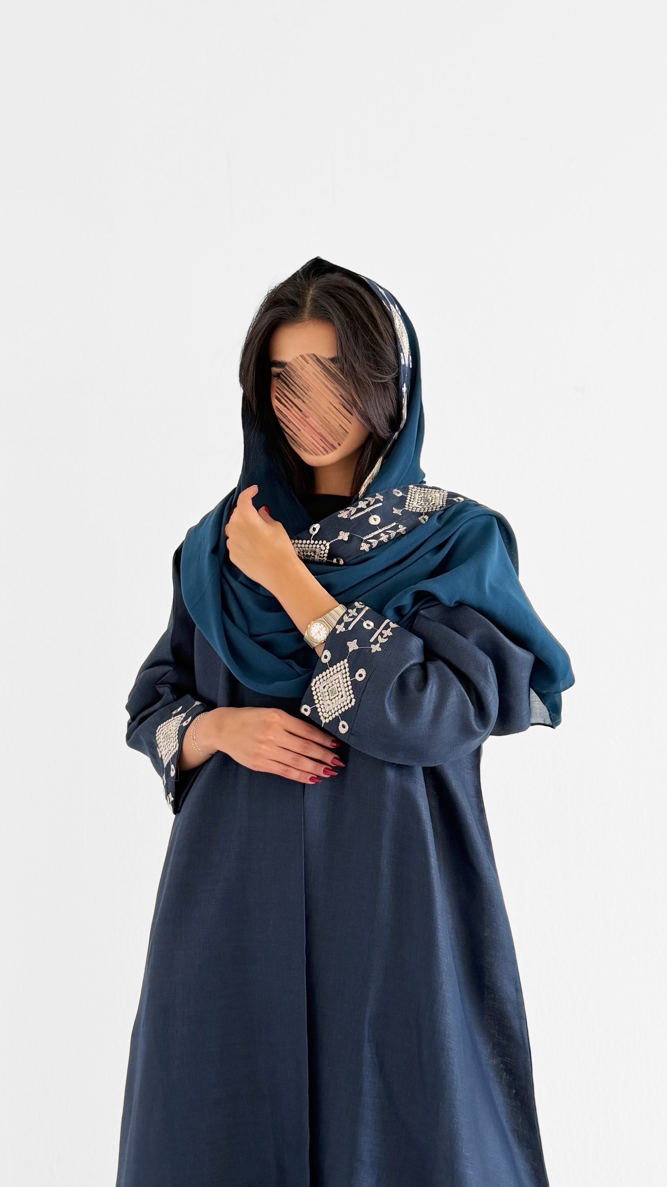 MWT1028 - عبايه لنن تطريز مع تدخيلة شانتون - Aya