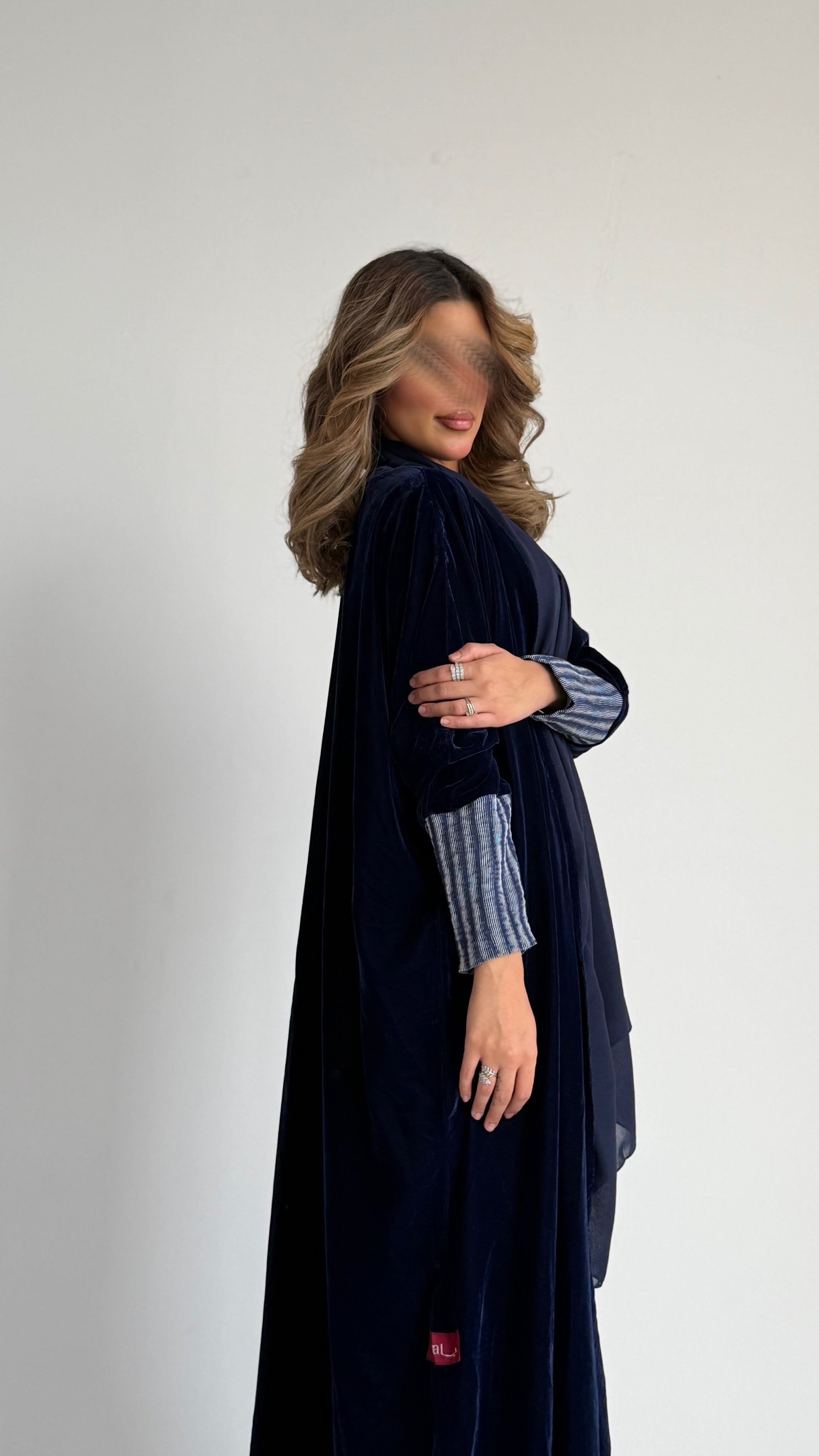 MWT526 - عباية عكحليه بأكمام أسترتش - Aya