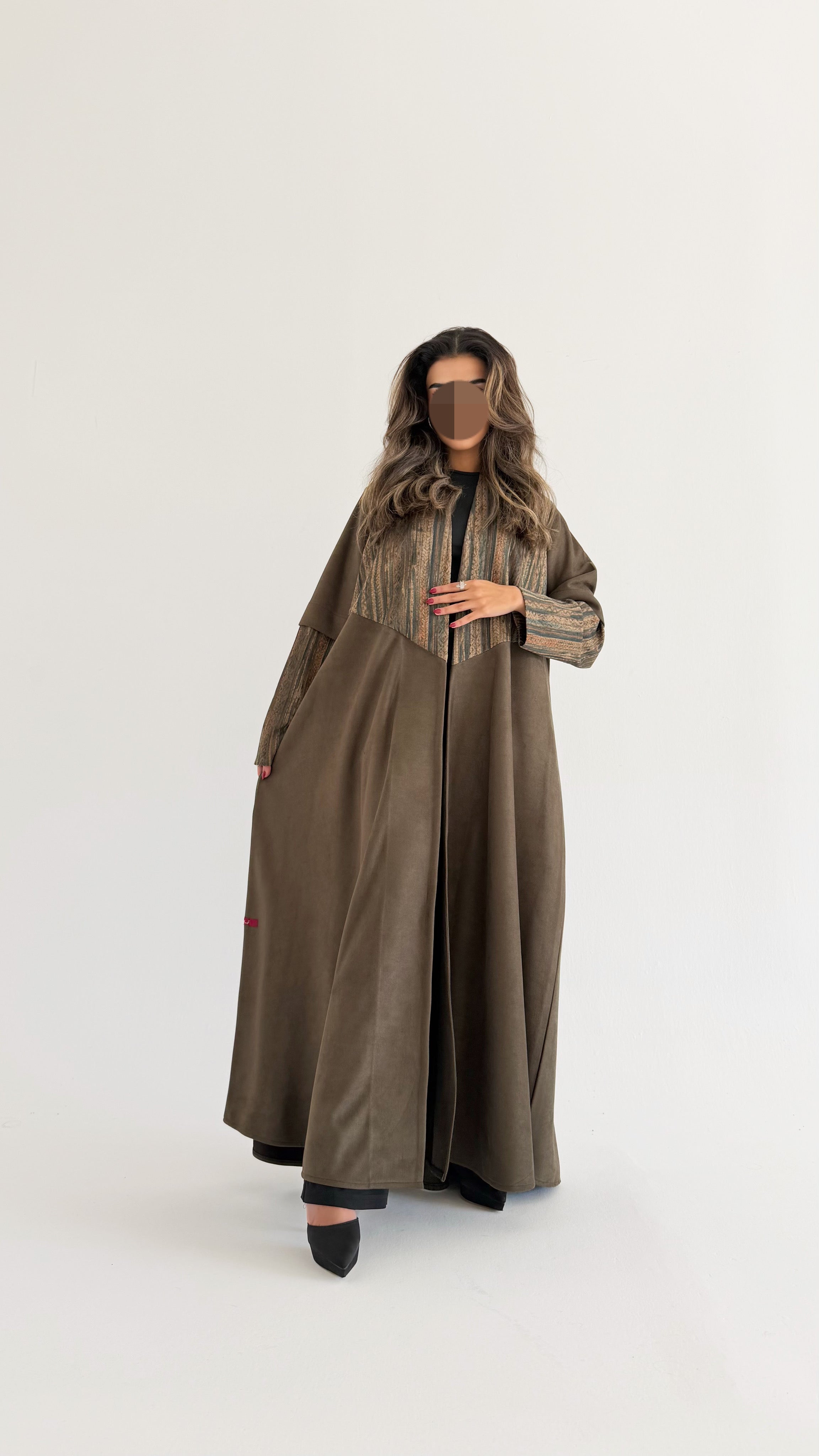 MWT891 - عباية شامواه زيتي مع تدخيله