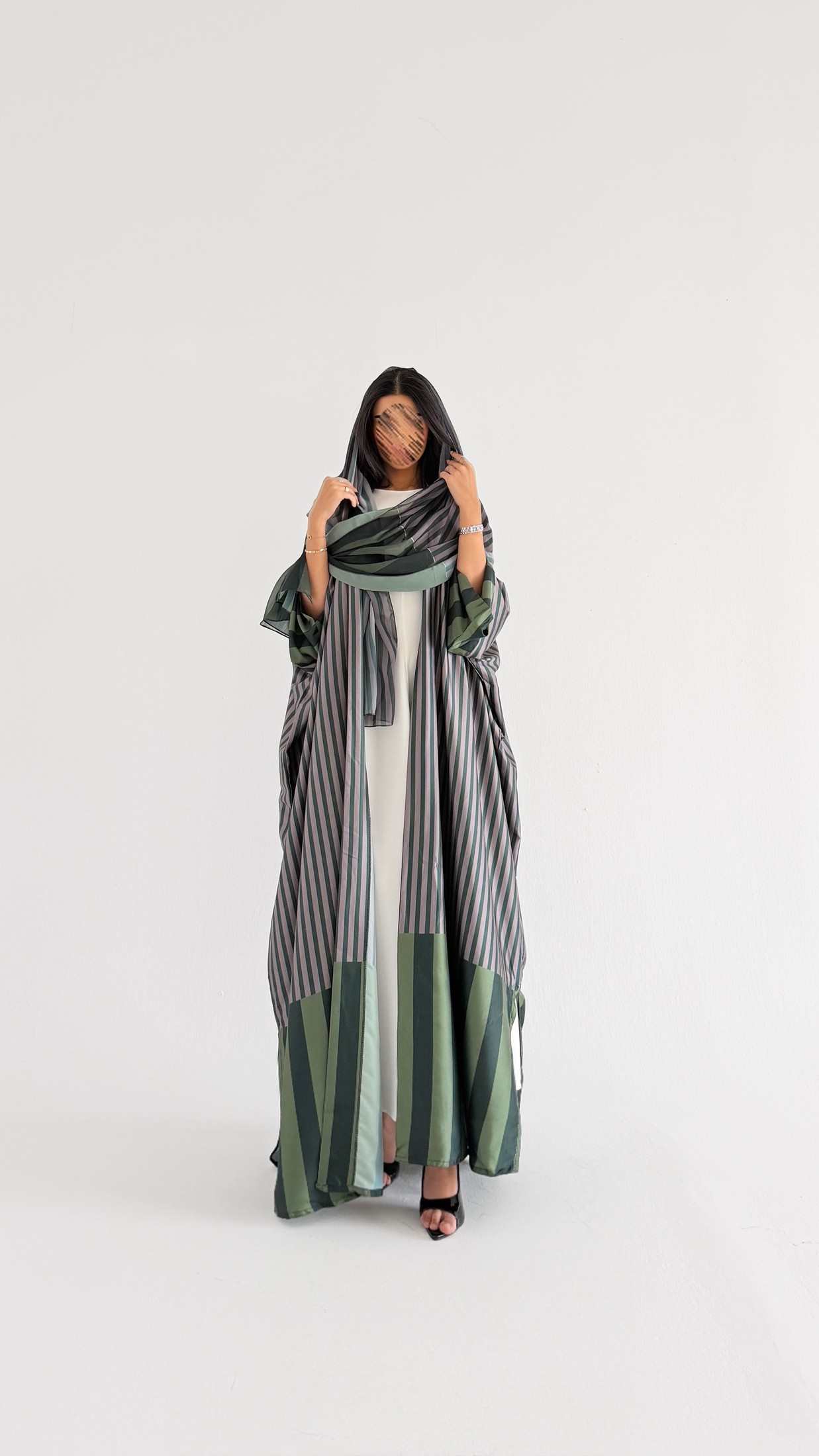 MWT1210 - عباية مخطط |striped abaya - Aya