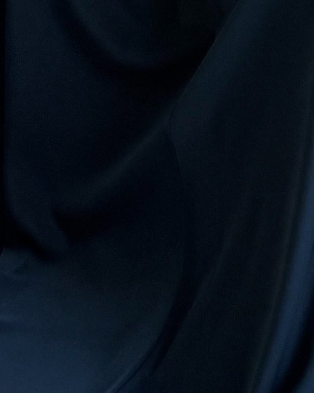 MWT1234 - عبايه ساده مع طرحه لينن - Aya